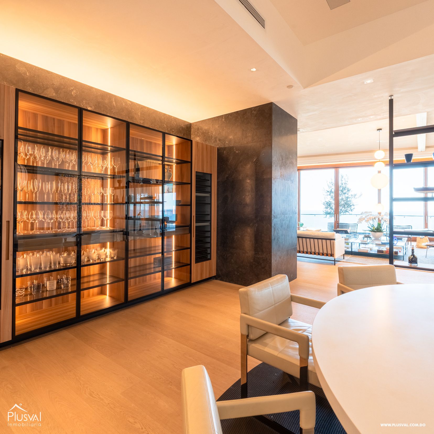 Apartamento en Venta en Anacaona | 4 Habitaciones | Estudio y Family | 659 m²| Vistas Impresionantes|  Espacios para Recibir y Vivir en Familia 439405