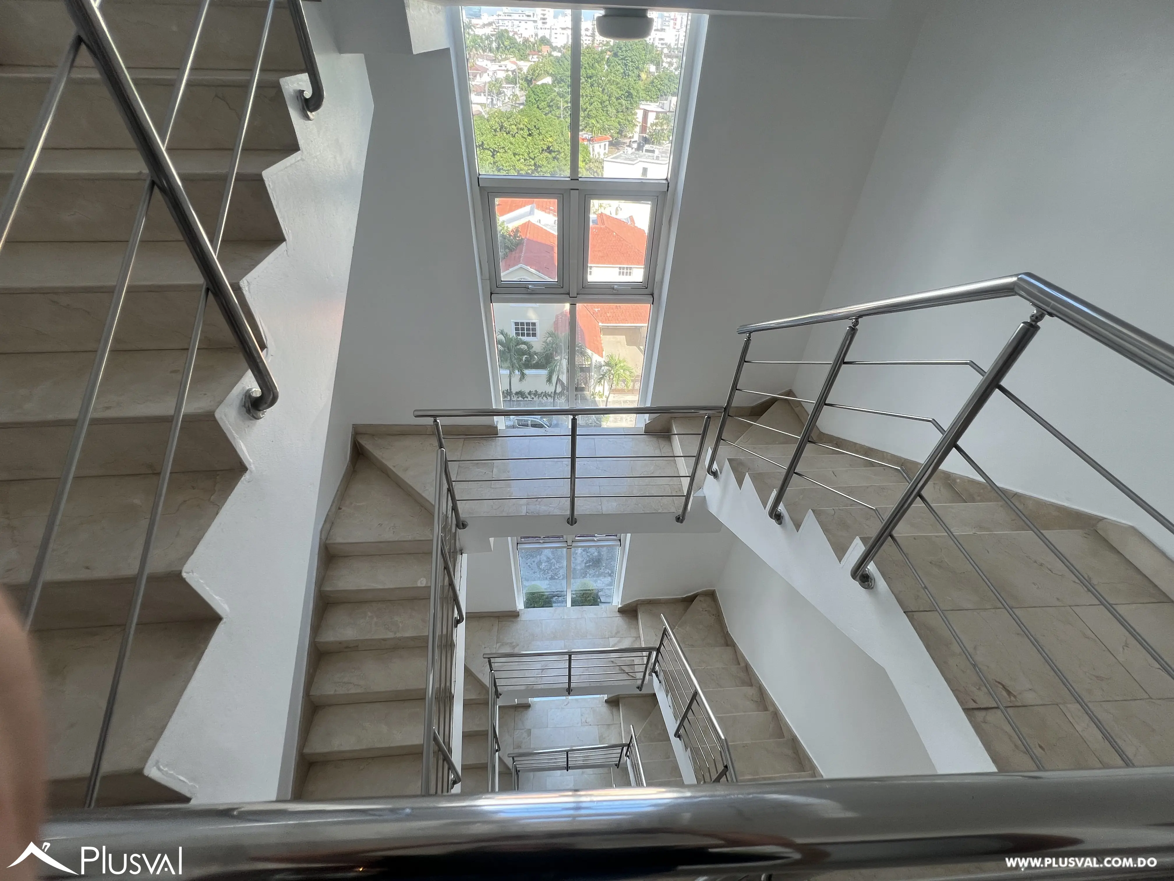 Espectacular apartamento en alquiler en Los Cacicazgos 474174