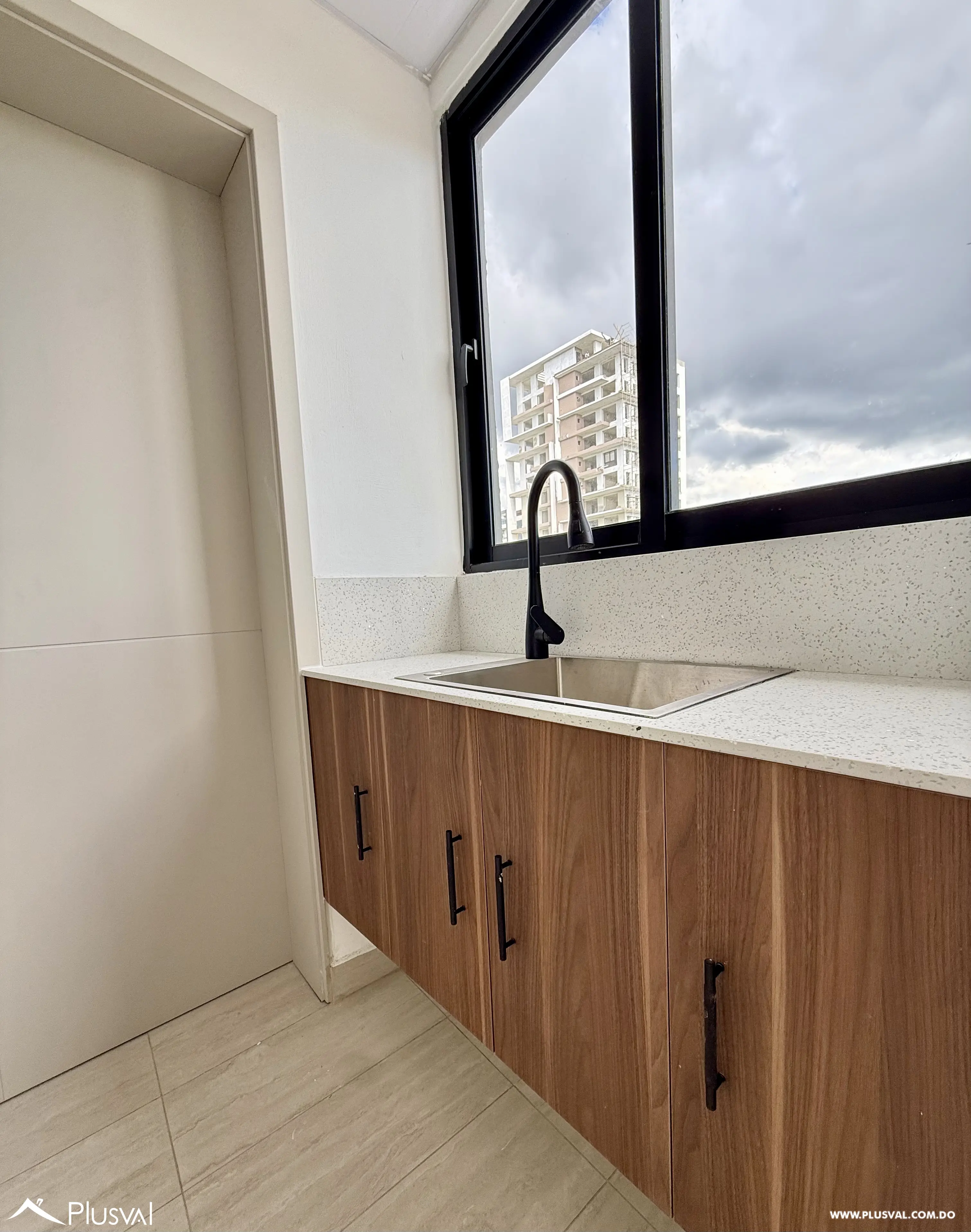 Apartamento con Vista Panorámica y Línea Blanca Incluida 509778