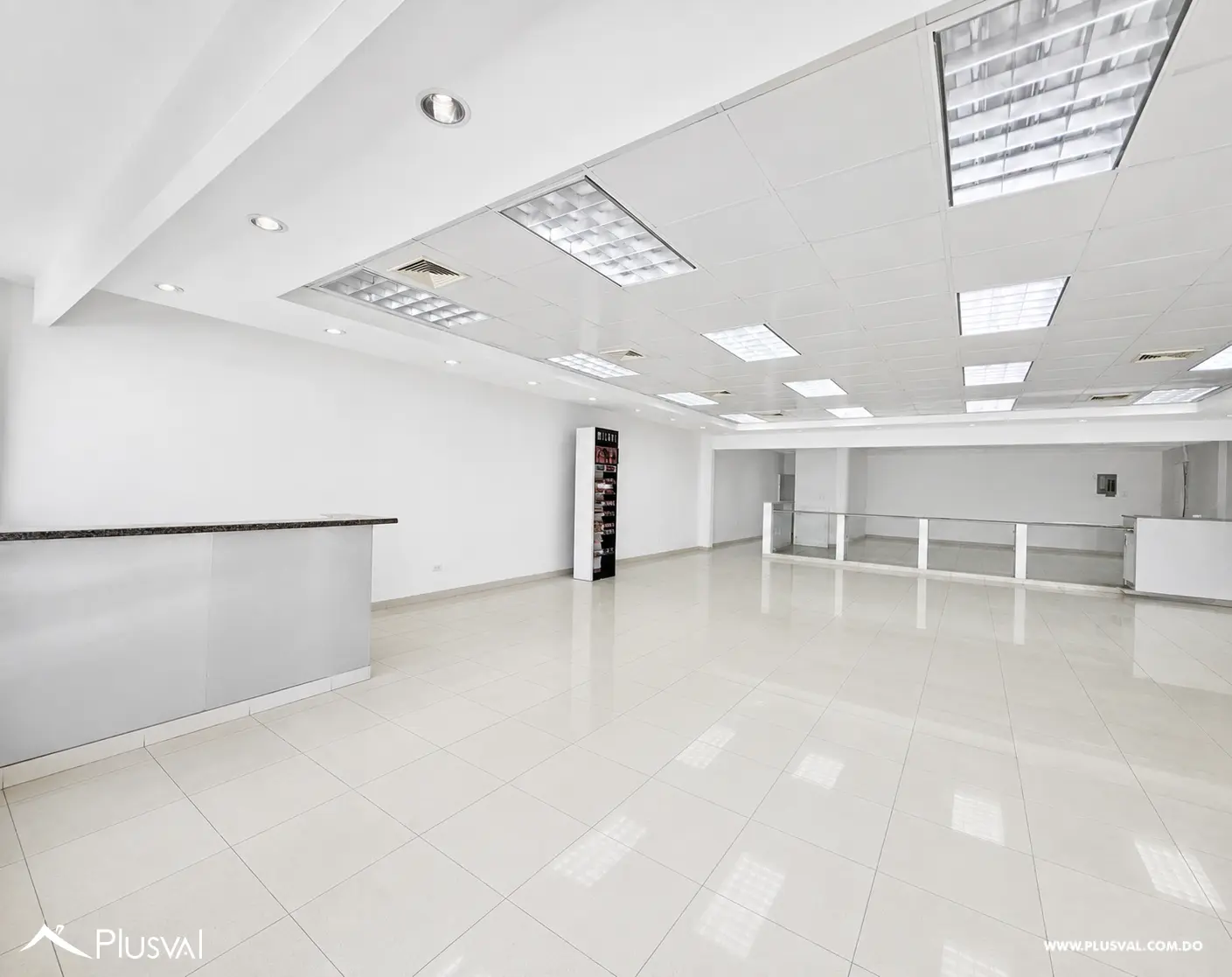 Alquilo Maravilloso Local Comercial en 1er Nivel en Naco 518744