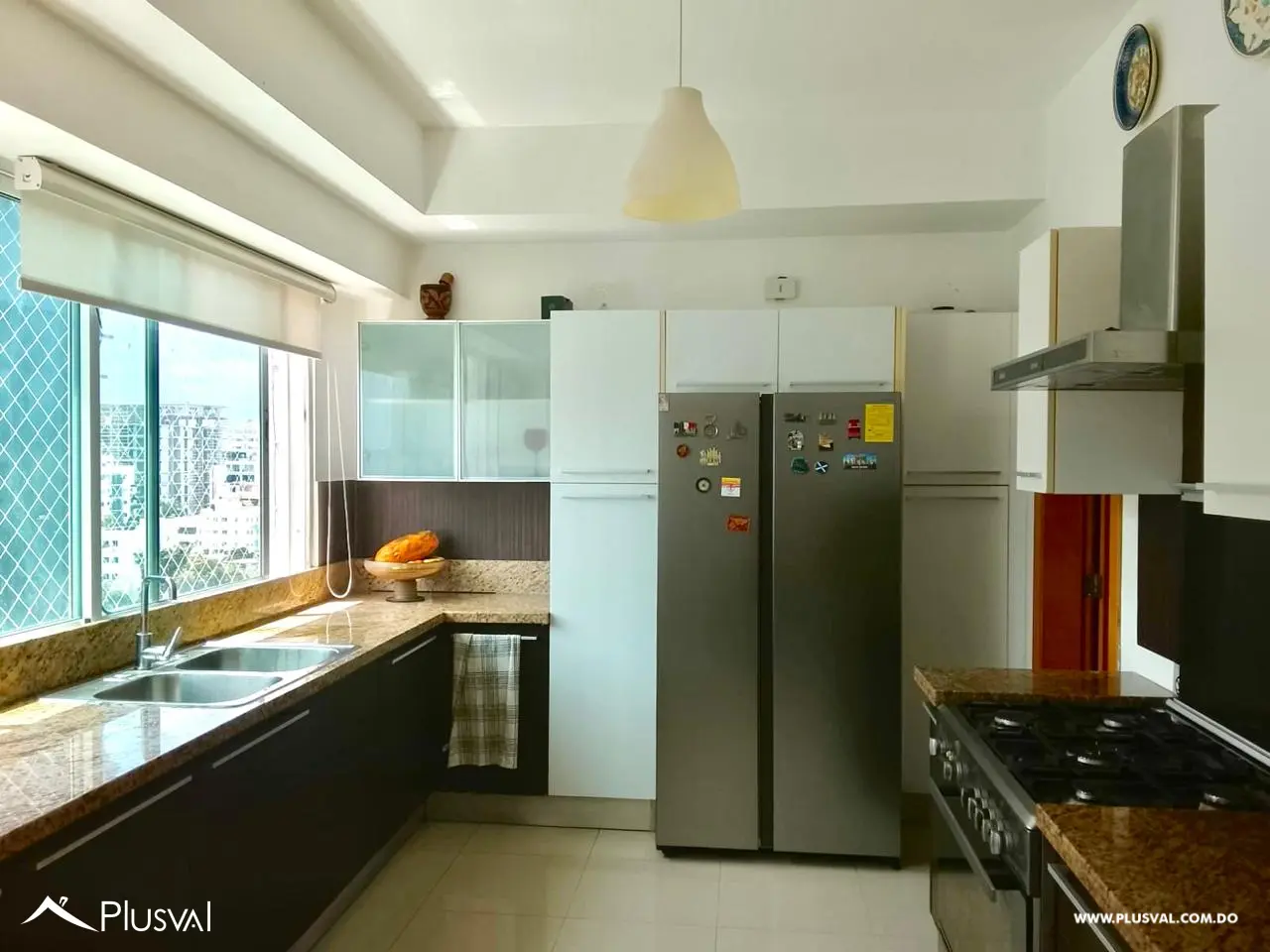 Amplio apartamento en venta de 3 Habitaciones, piso alto en Bella Vista. 526962