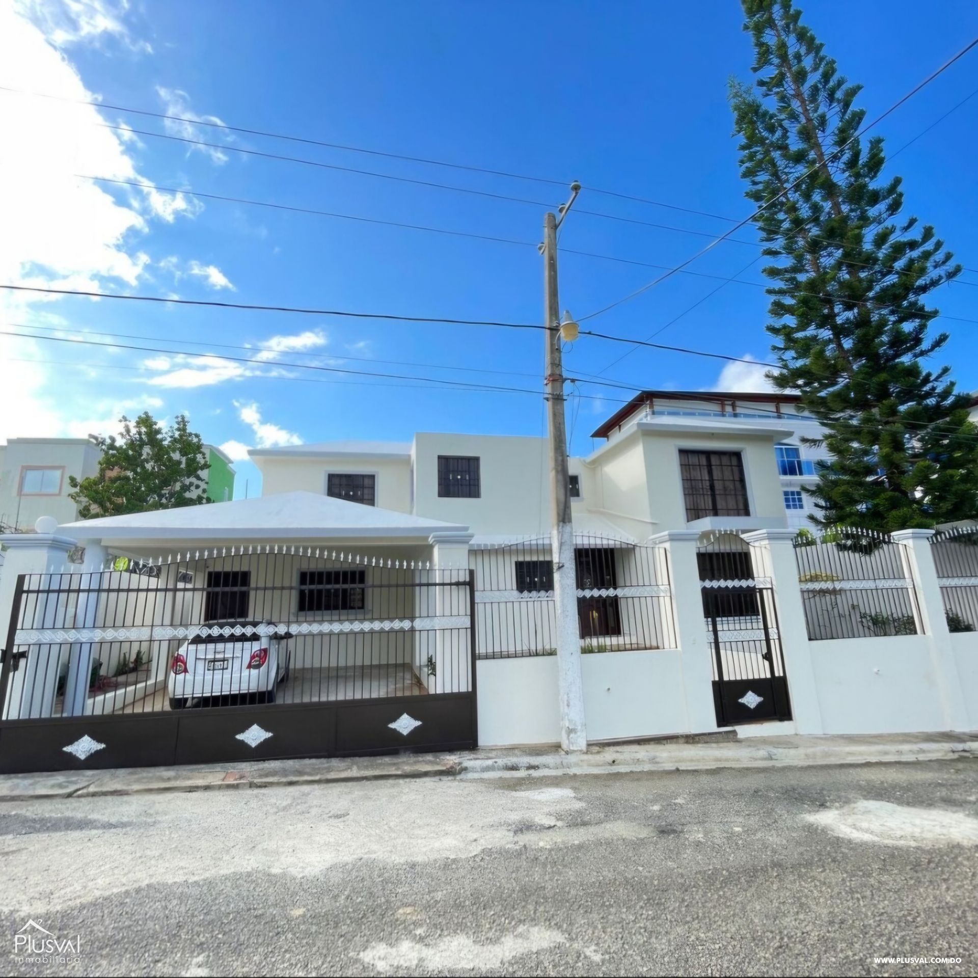 Amplia casa en venta cerca de la playa en Puerto Plata totalmente amueblada. 393294