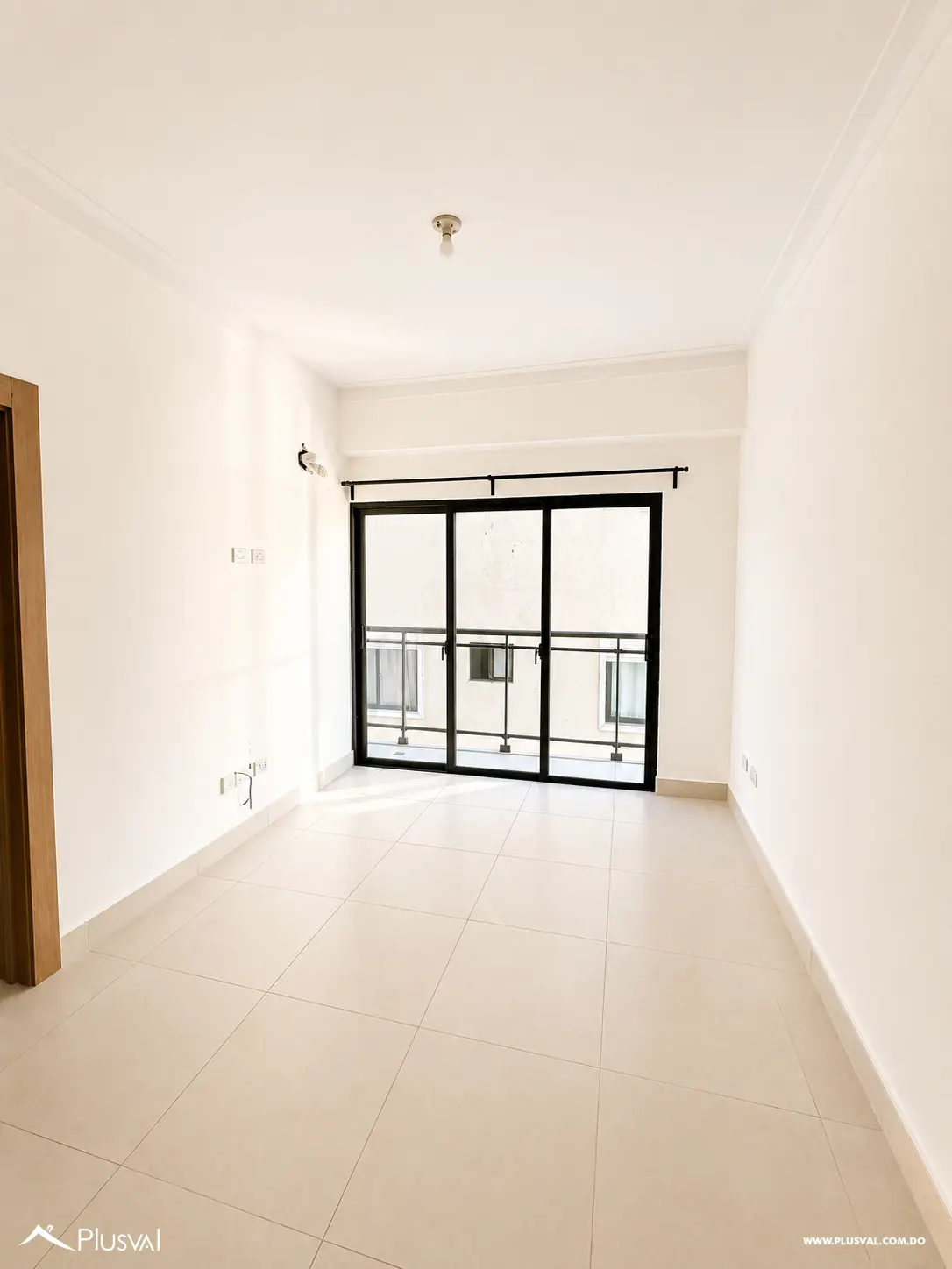 Moderno apartamento en venta de 1 habitación en Torre con áreas sociales — Sector Millón 529682