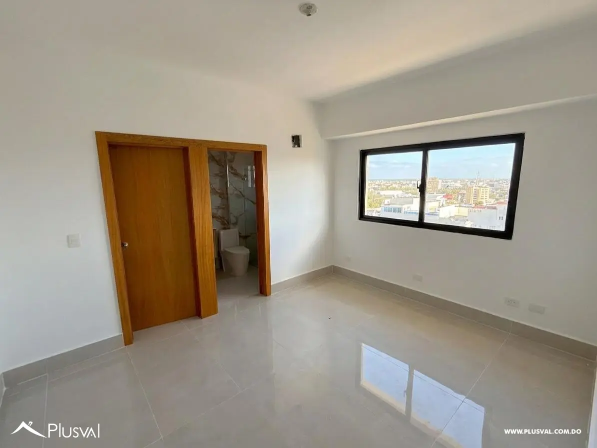Apartamento Nuevo en Torre Moderna en La Esperilla, Piso Alto con Gran Balcón y Vistas al Mar 493512