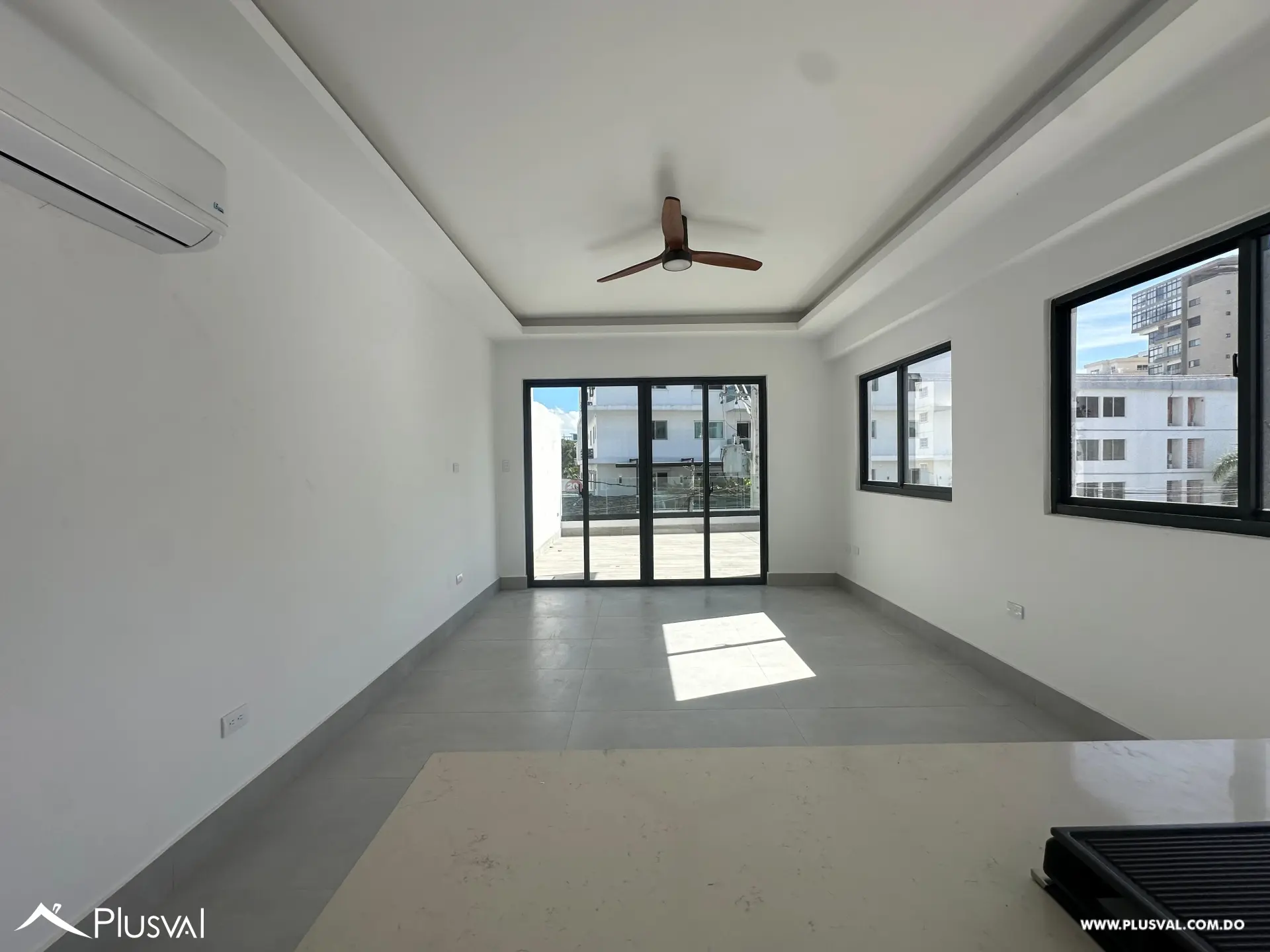 Apartamento de 1 habitación en alquiler en Evaristo Morales 484042
