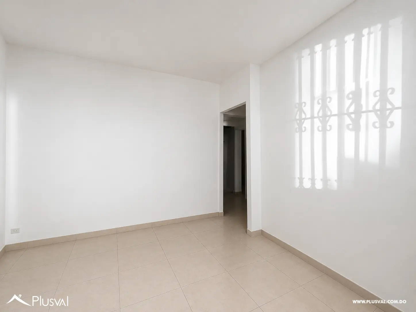 Alquilo Excelente Local Comercial en 1er Nivel en el Vergel 525067