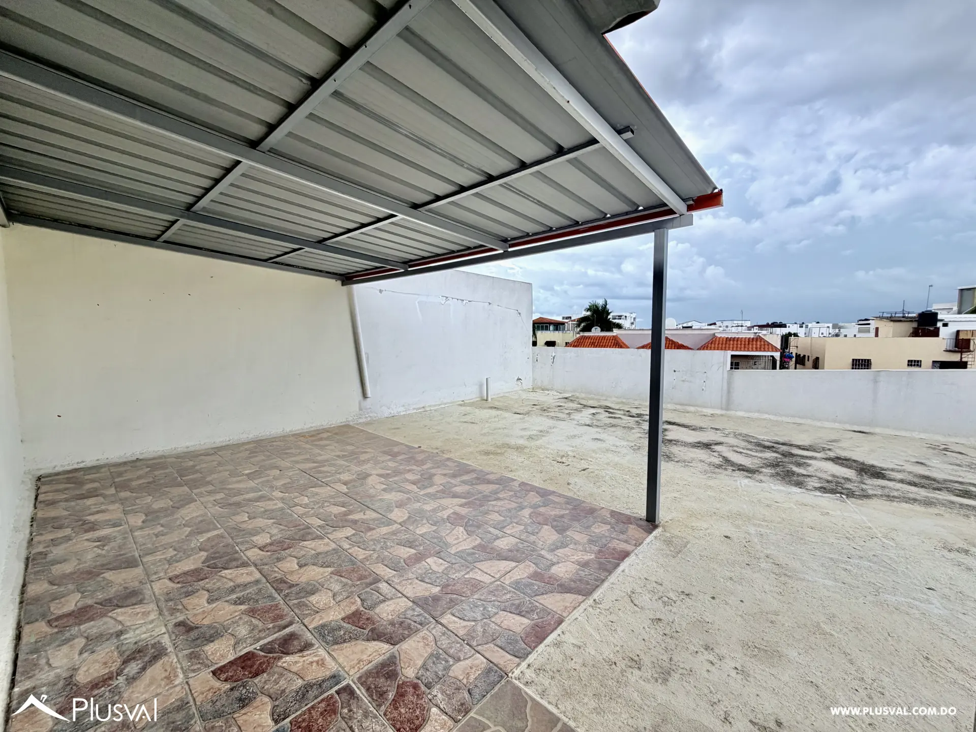 Se vende apartamento con terraza en los Restauradores, Distrito Nacional. 535805