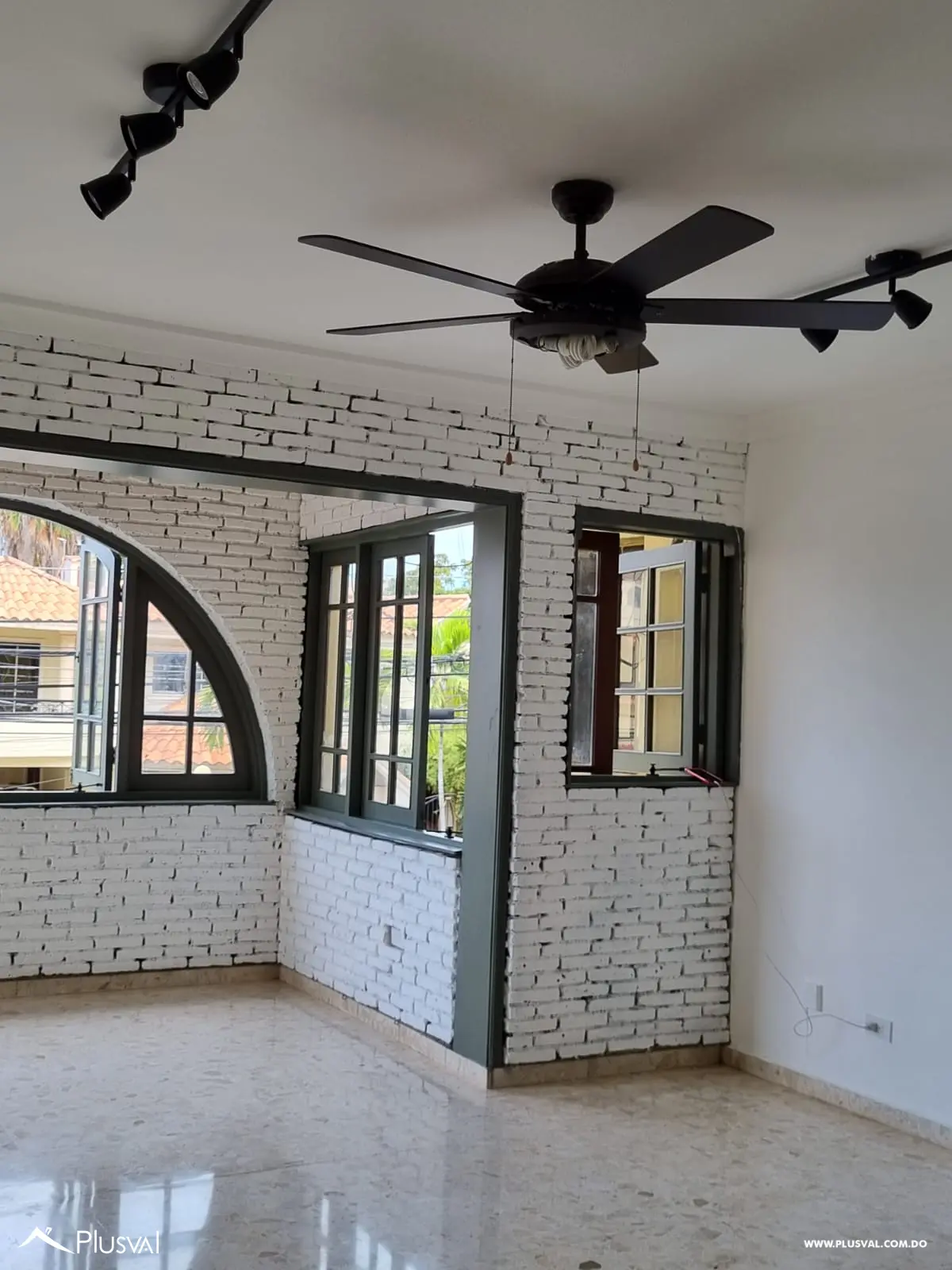 Apartamento de 2 habitaciones en Bella Vista 478155