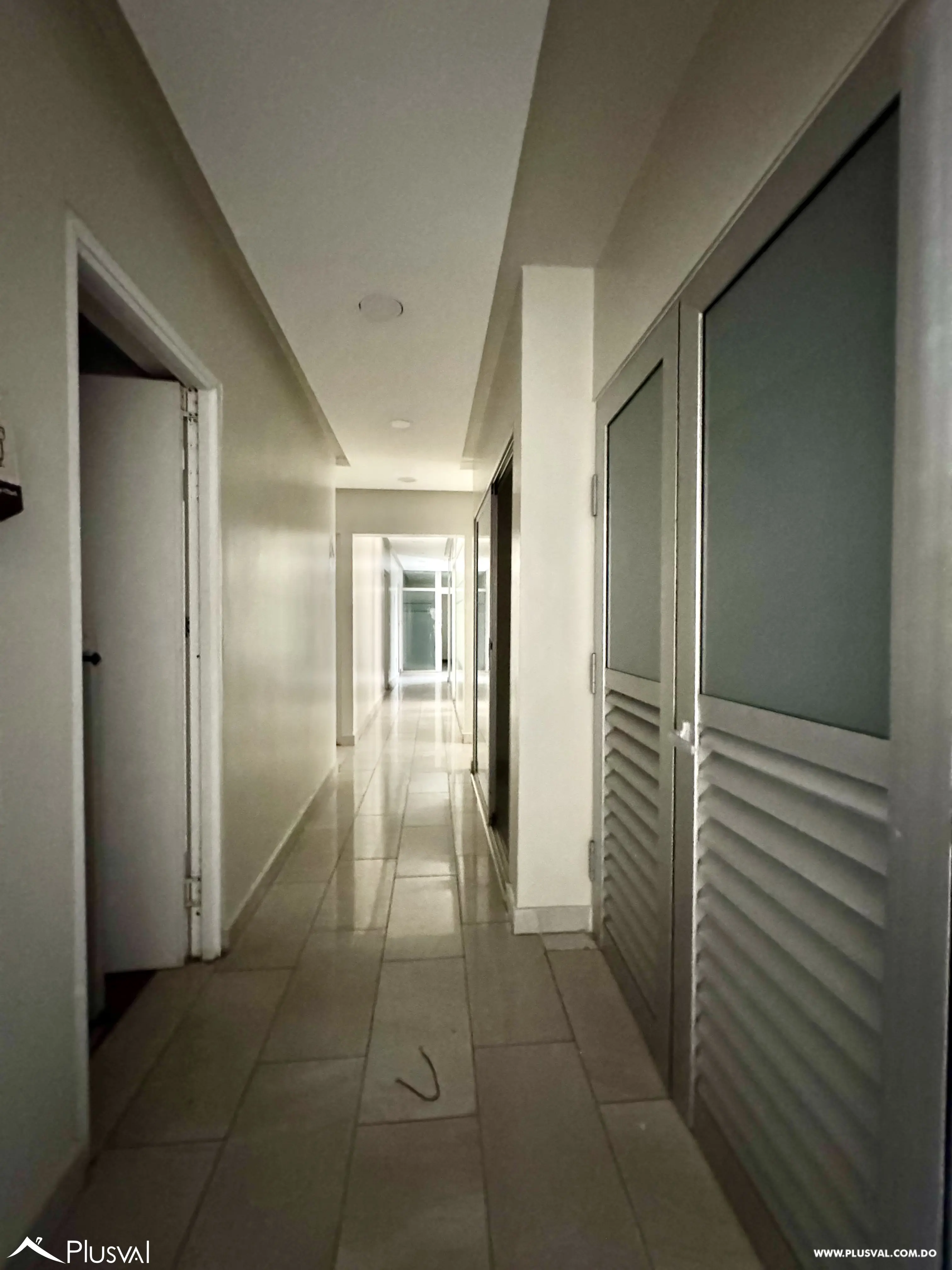 Alquilo Maravilloso Local Comercial en Esquina en Arroyo Hondo Viejo 512862