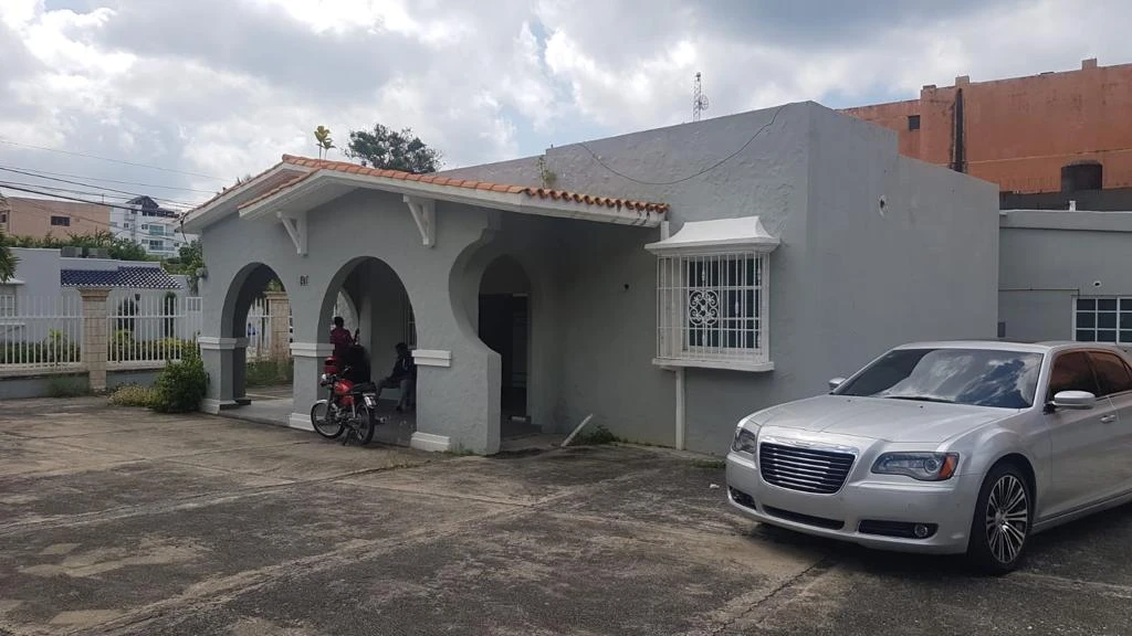Casa con vocación comercial en venta y alquiler en Gazcue 444419