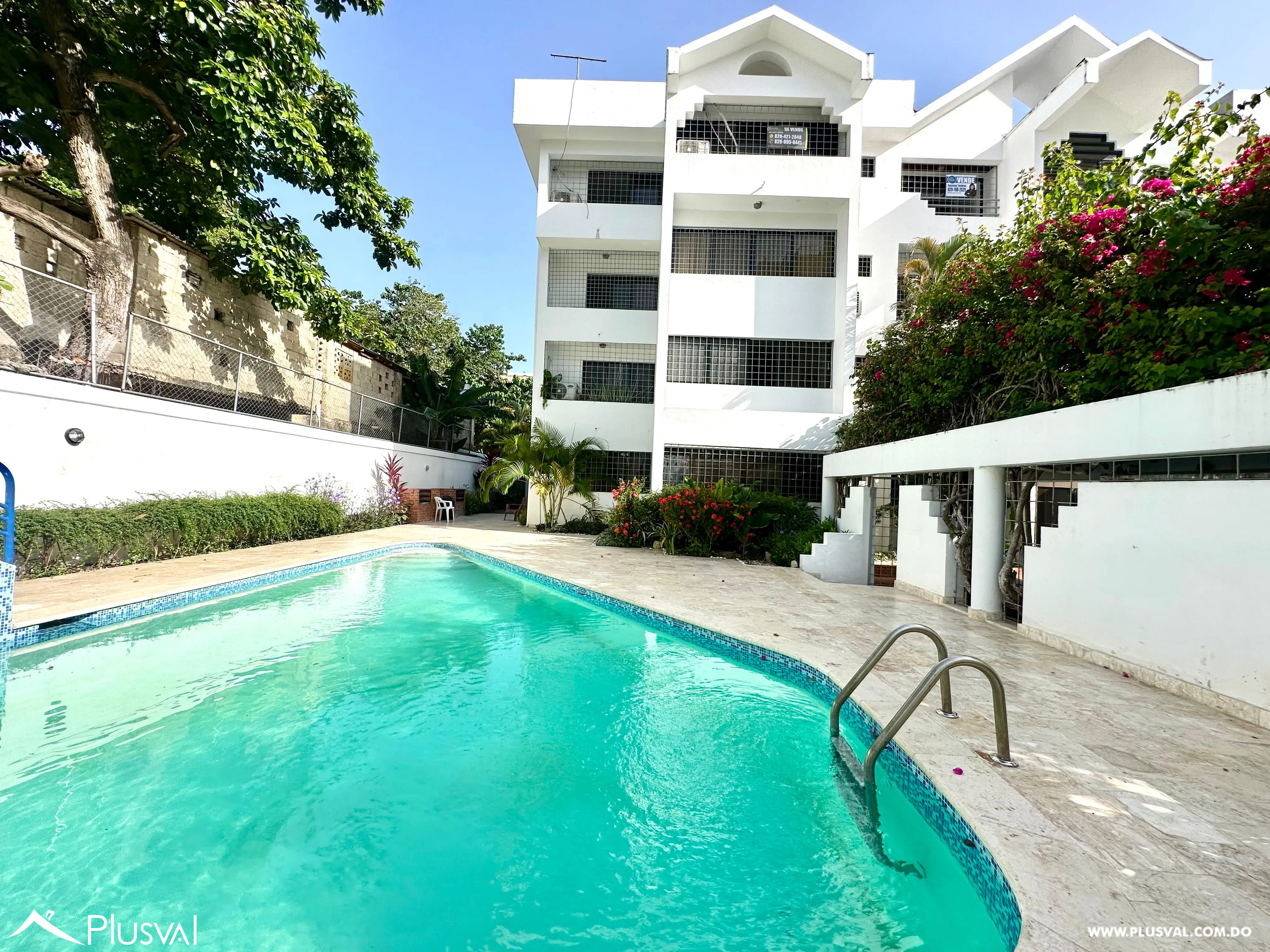 Apartamento de 3 habitaciones en Evaristo Morales 525962