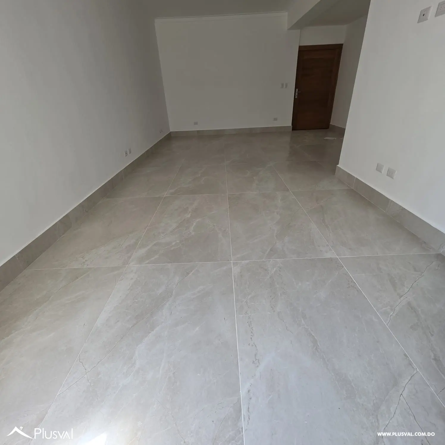 Apartamento de 2 habitaciones en alquiler. 461550