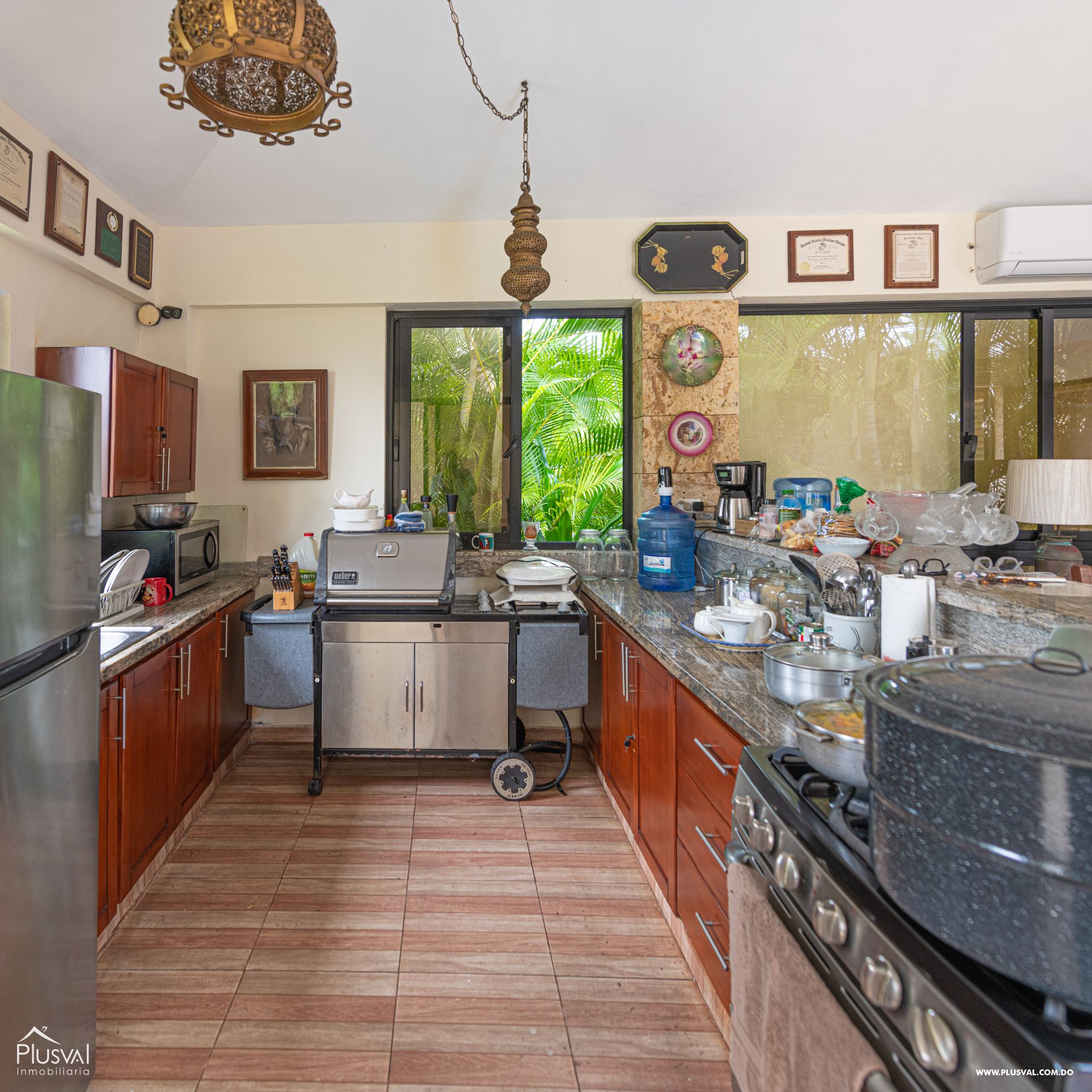Villa en venta en metro Country Club con piscina privada y vista al campo de golf 456535