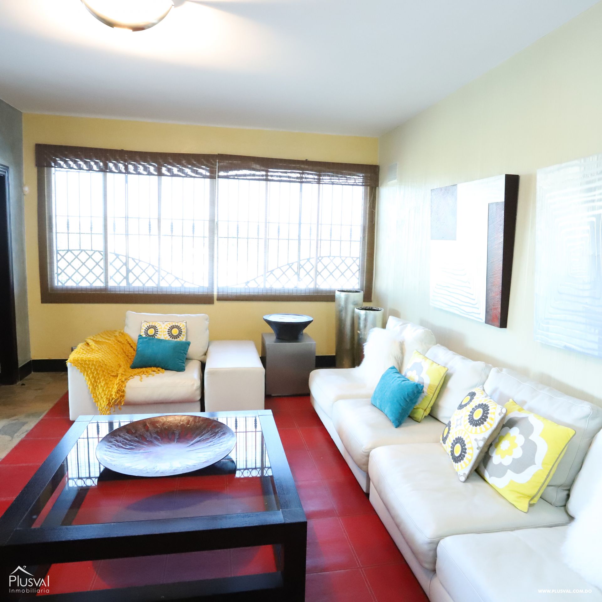 Apartamento ubicado en un 6to nivel con excelente vista hacia el monumeto 187714