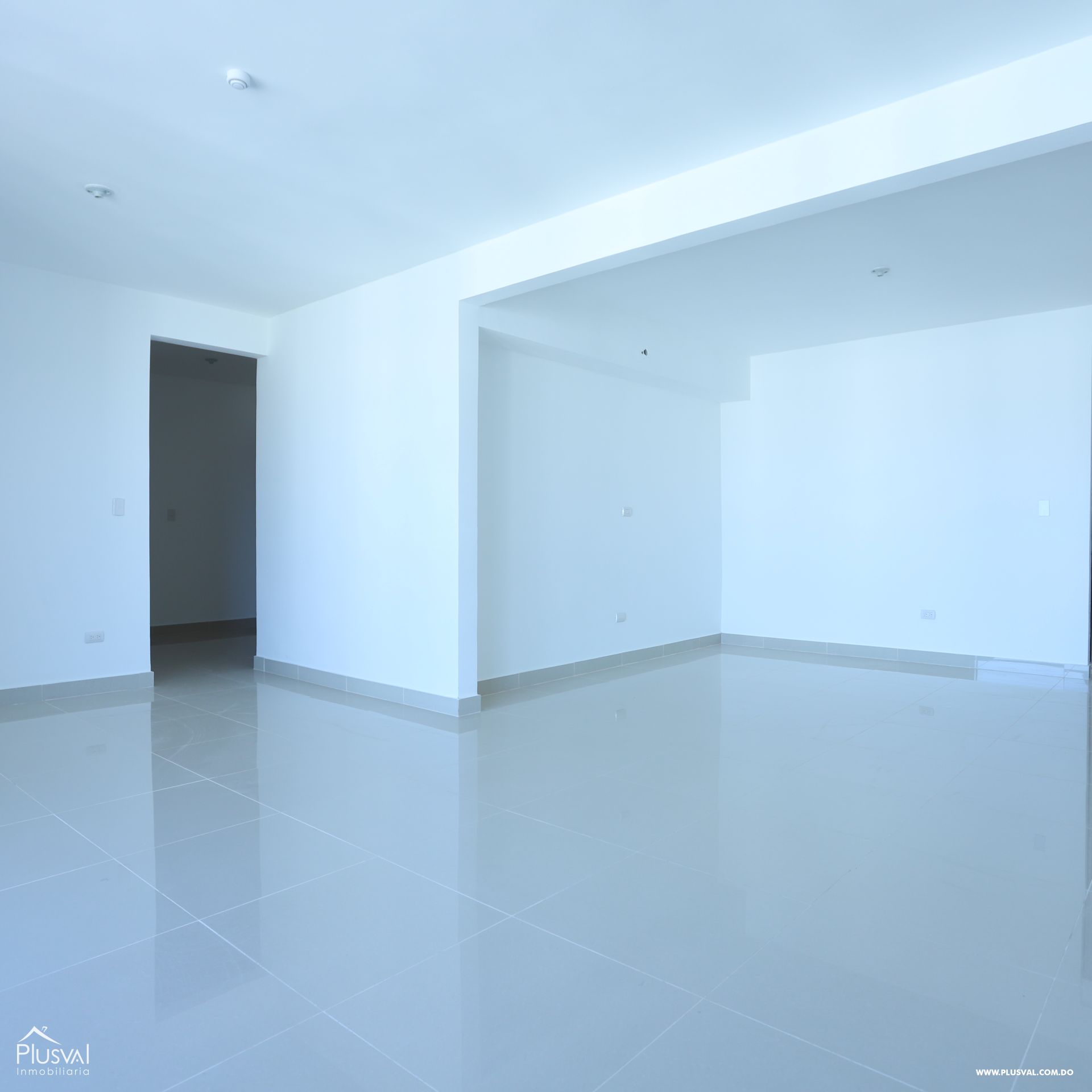 Apartamento Pent-House en Piso 10 con Hermosas Vistas en LIVERA, Santiago 322038