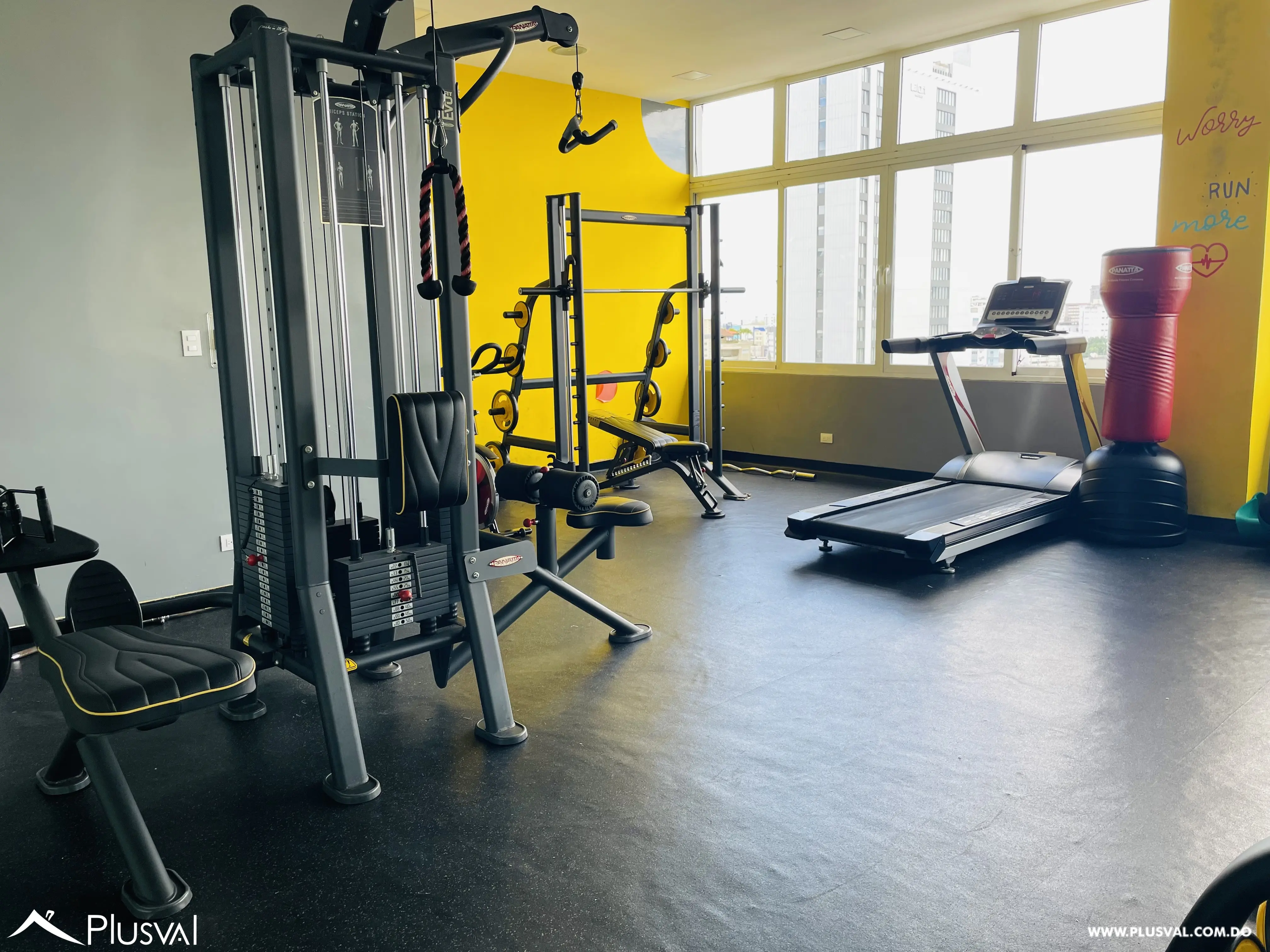 Alquiler De Apartamento Con Linea Blanca En Piantini / 1 Hab. / 1 Parqueo 497488