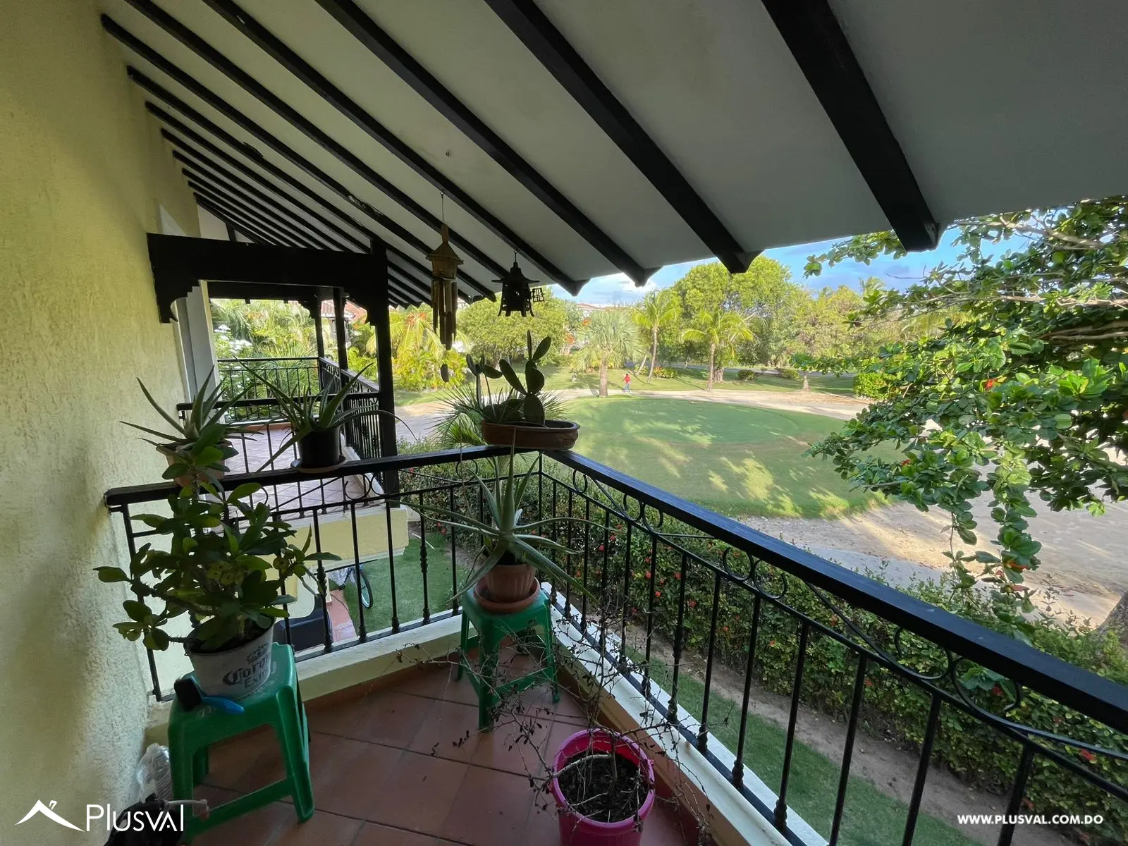 Apartamento amueblado con vista al golf en Mar de Cocotal 486956