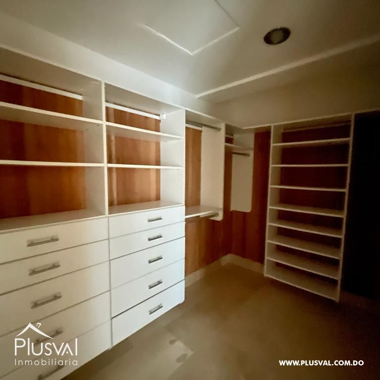 Lujoso, amplio y ventilado apartamento en alquiler en Piantini 253752
