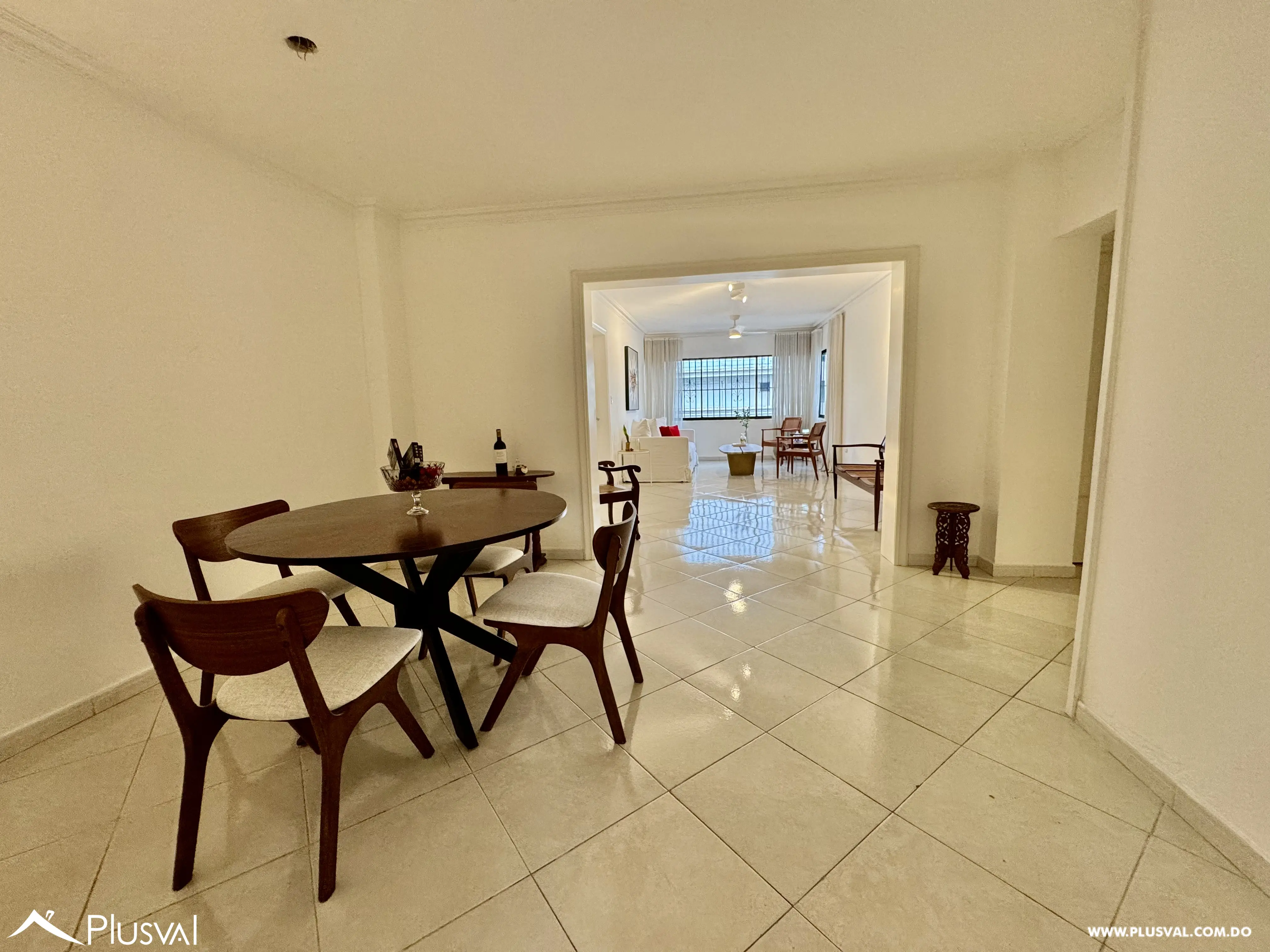 Alquilo Excelente Apto en el Corazon de Naco 482704