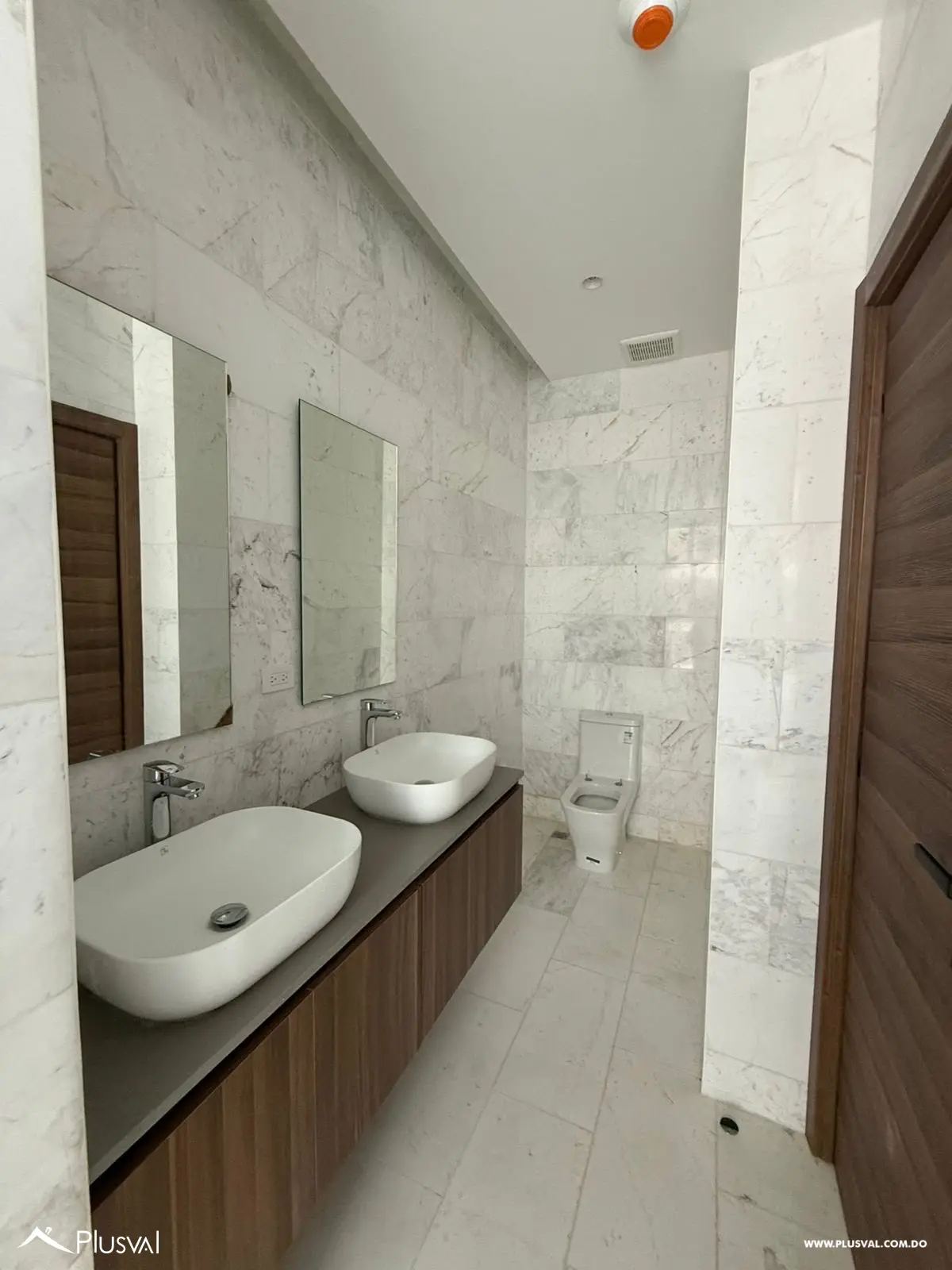 Apartamento en venta en piso alto en torre de lujo 514587
