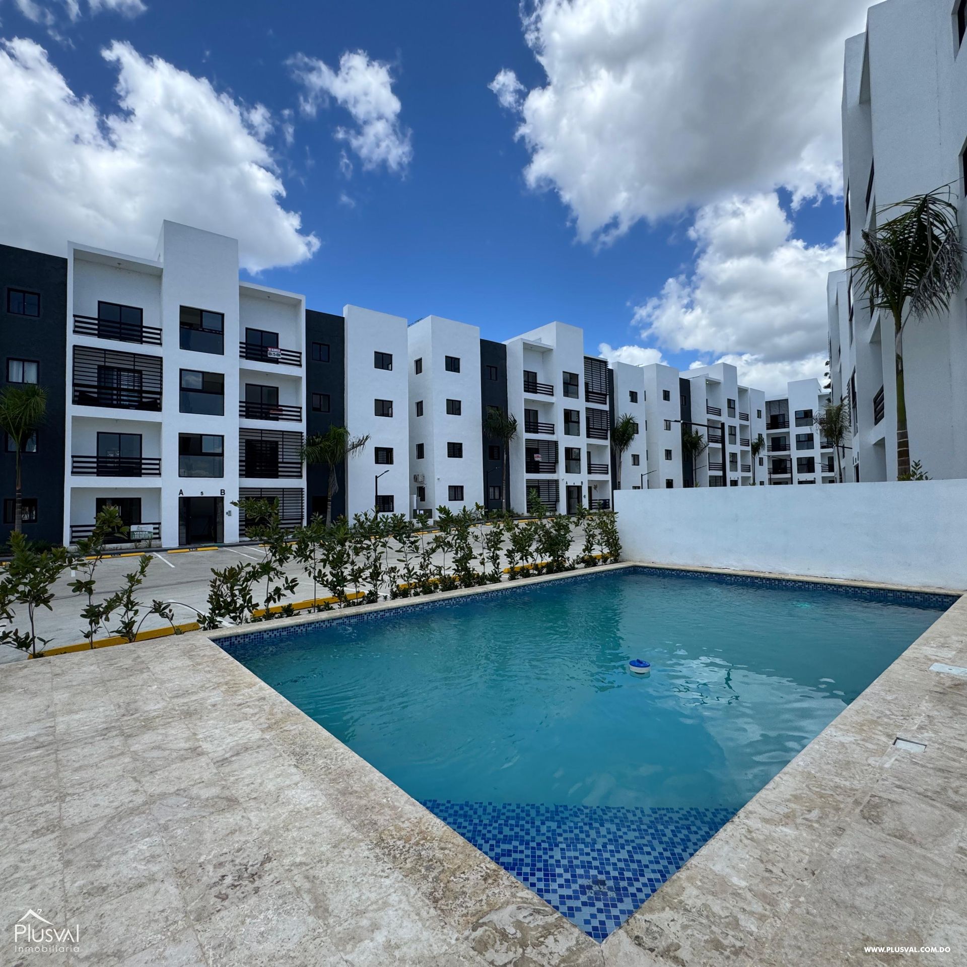 Apartamento en venta de 3 habitaciones en Proyecto Cerrado con Piscina 467063