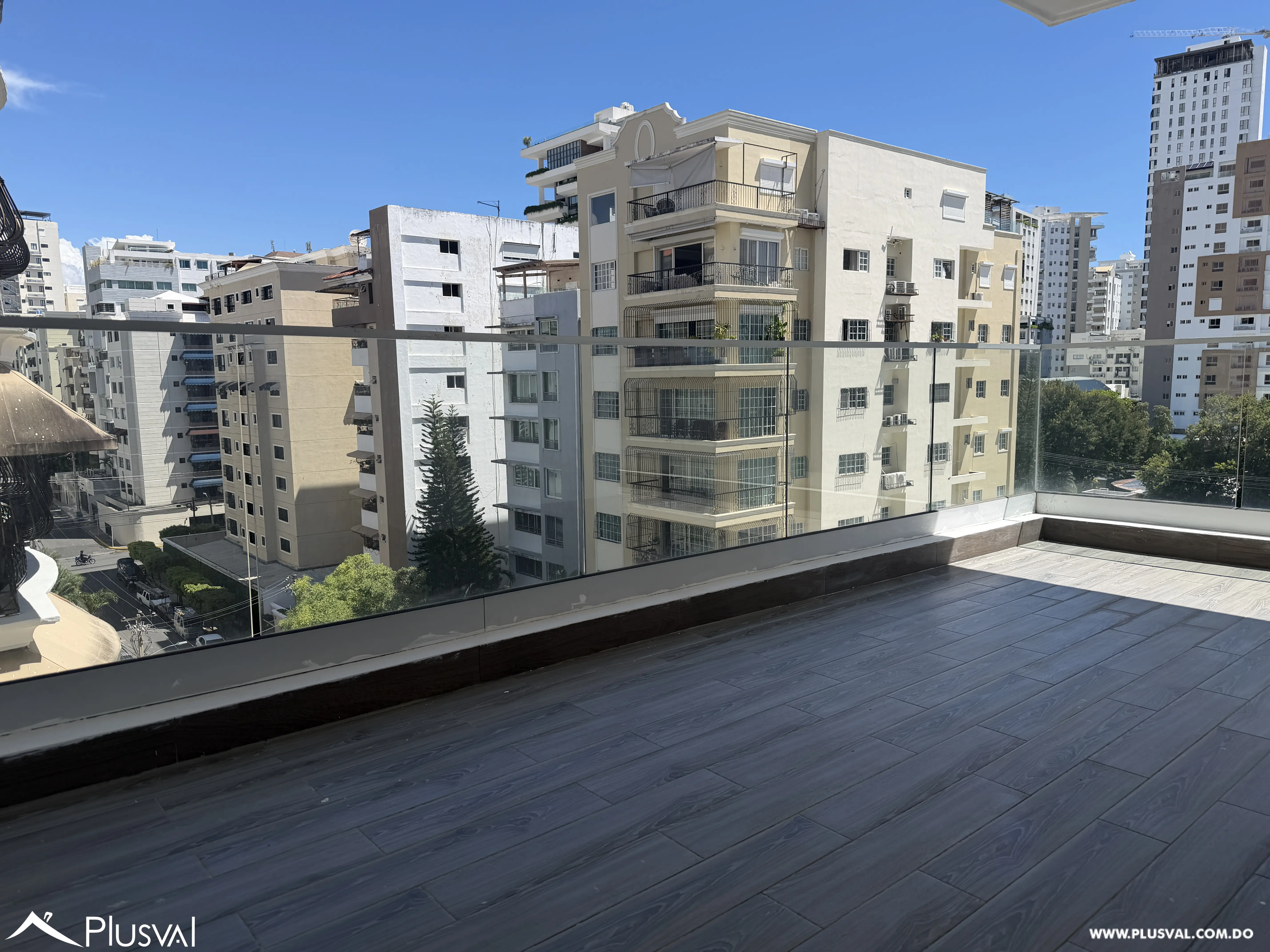 Amplio apartamento en venta de 3 habitaciones. 533464