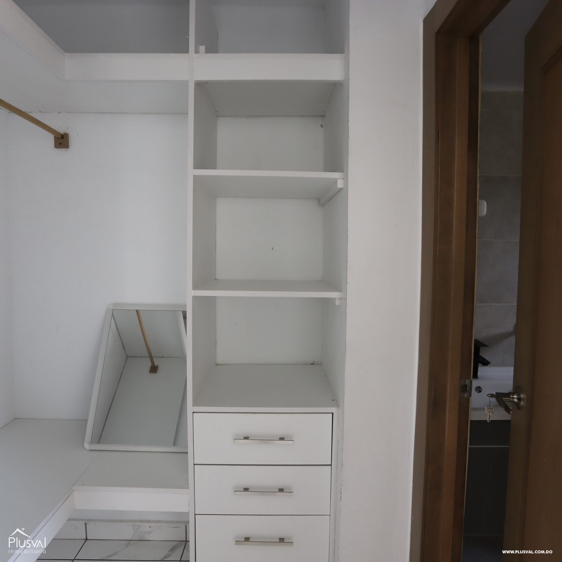Apartamento en venta en la Vereda segundo piso de tres habitaciones y doble balcon 344220