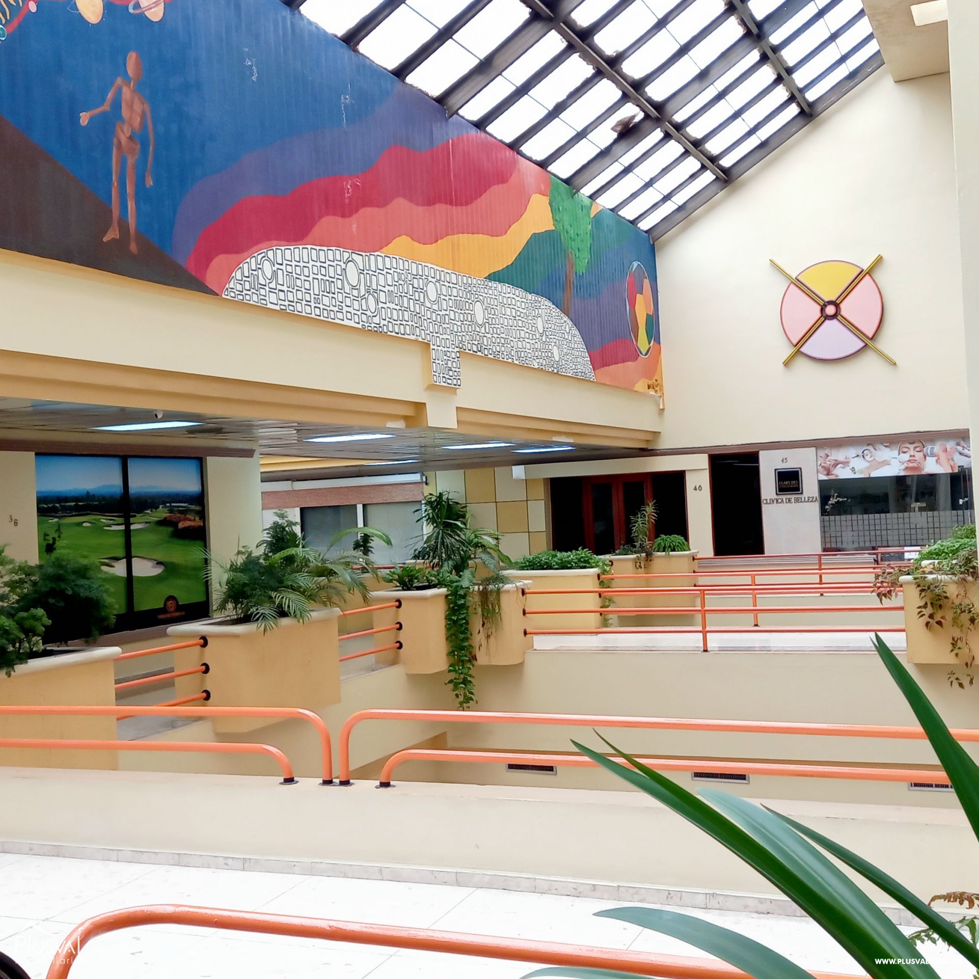 Local para oficina en venta en Unicentro Plaza 230776
