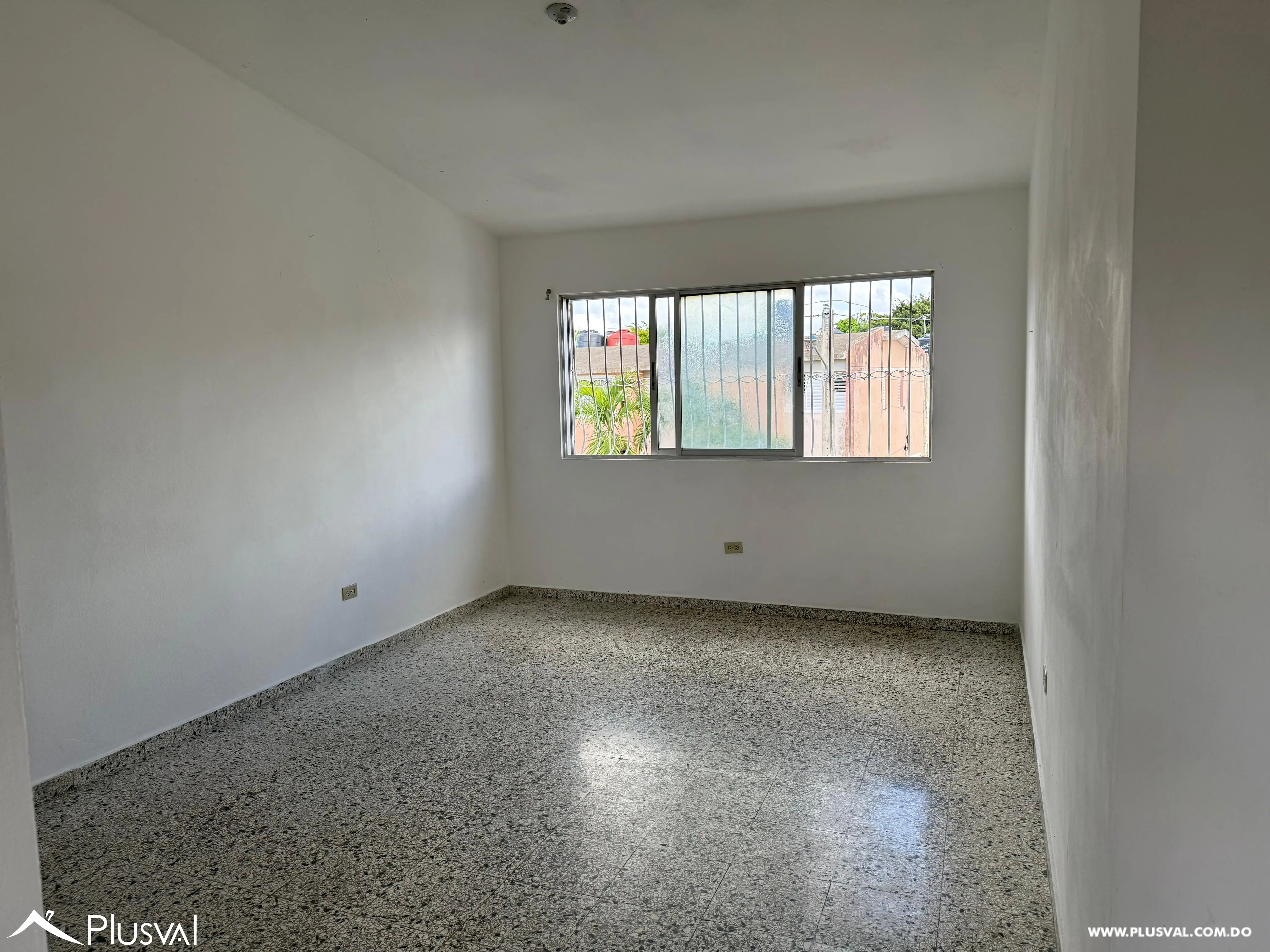 Apartamento tercer nivel en residencial para venta 464128