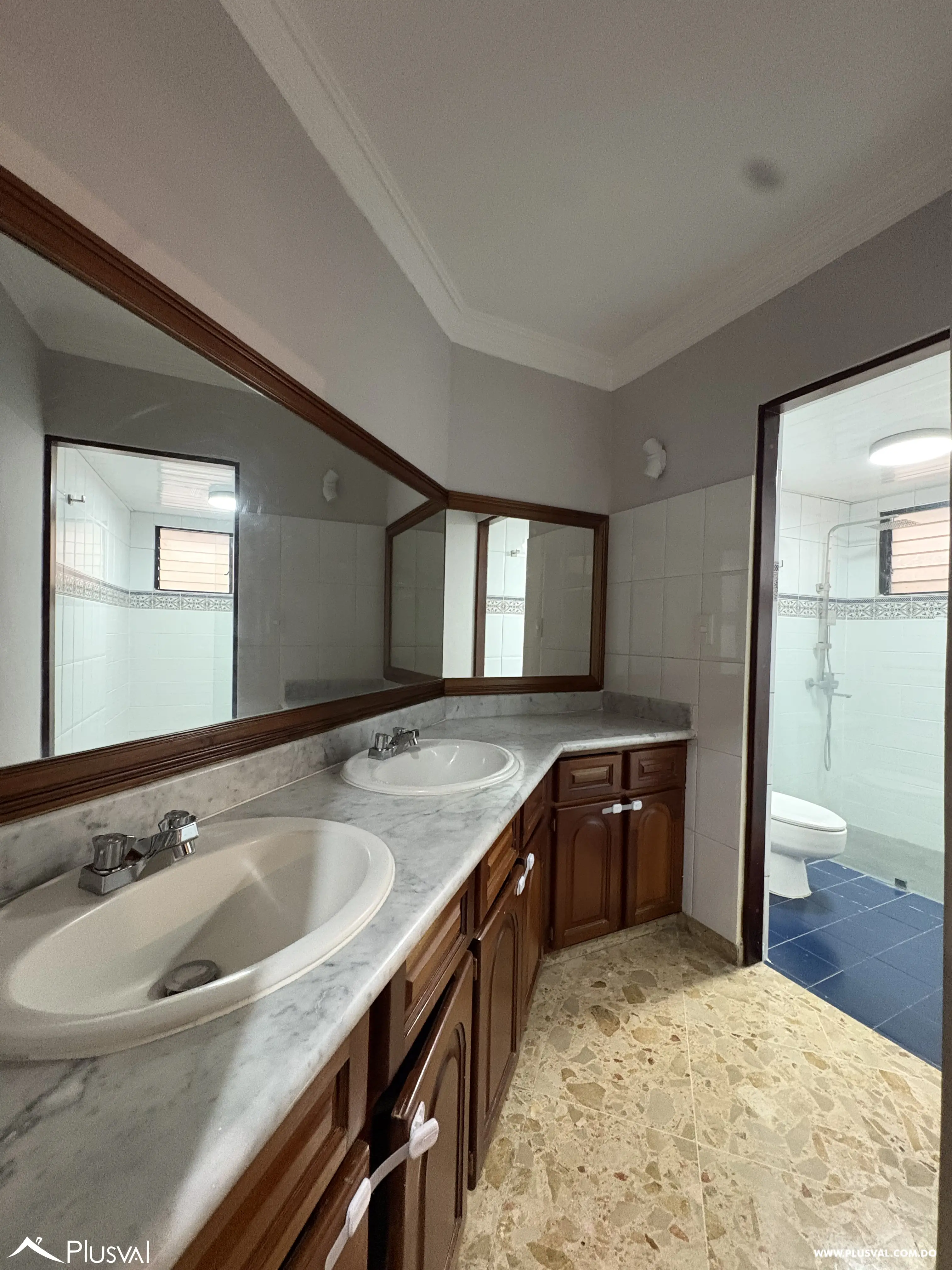 Apartamento en Alquiler en el Naco, Clásico, amplio y muy bien cuidado 507601