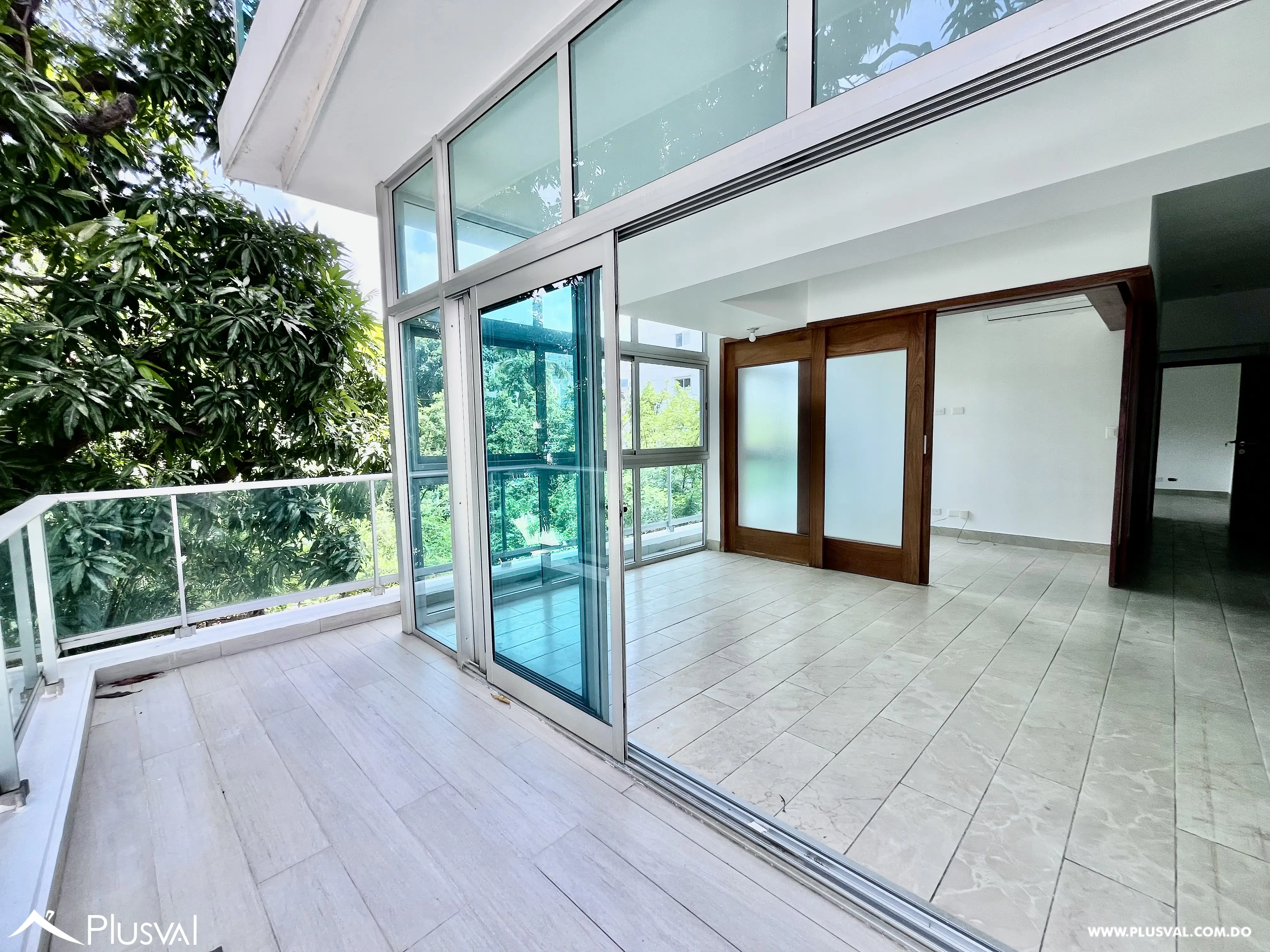 Alquiler de amplio apartamento en La Julia con estudio 513506