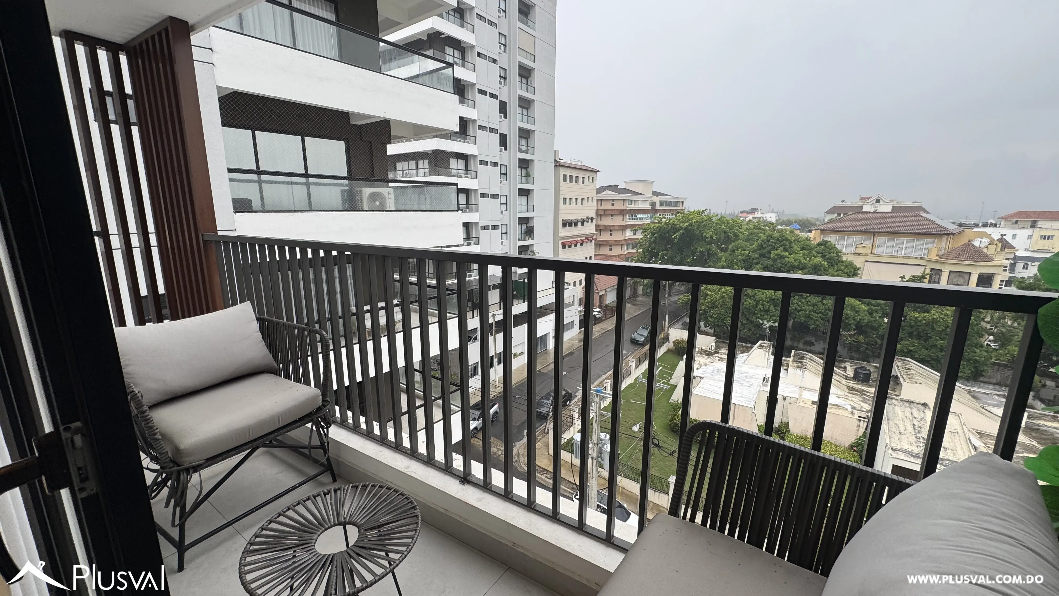 Apartamento amueblado de 1 habitación en venta en La Esmeralda, Santiago 536735