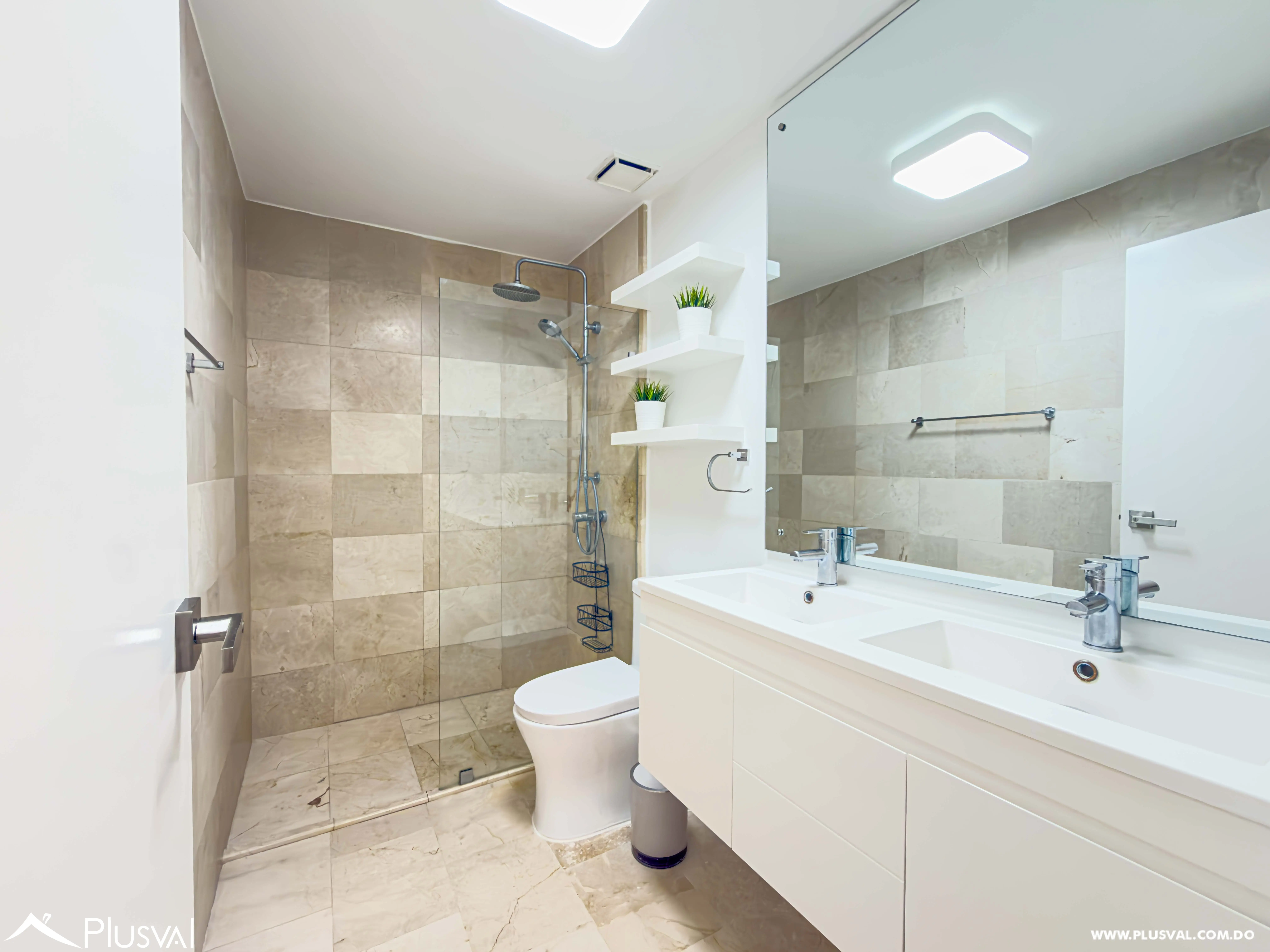 Elegante Apartamento Amueblado en Alquiler en Naco con 2 Habitaciones y Piso Alto 496570