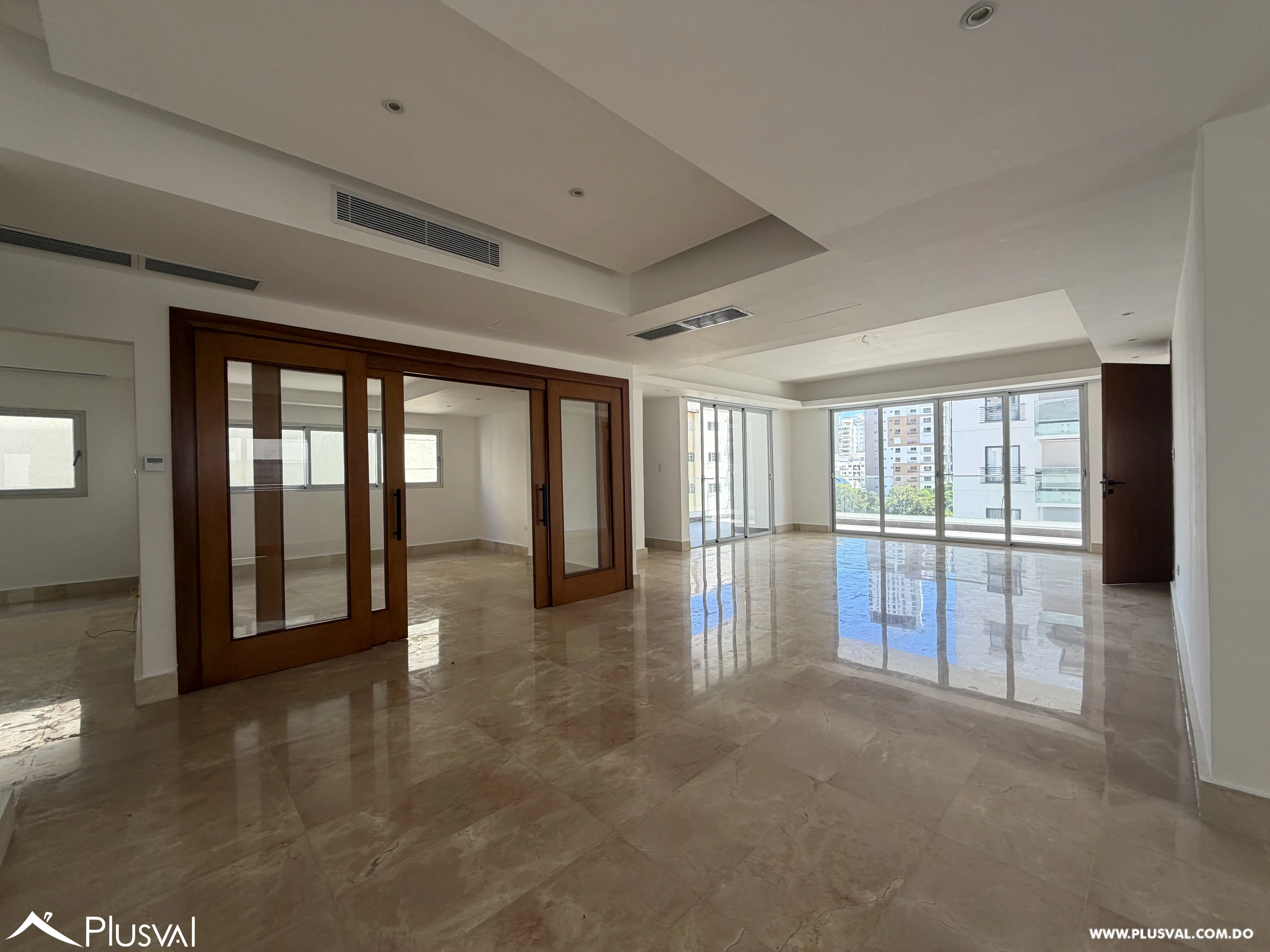 Amplio apartamento en venta de 3 habitaciones. 533467