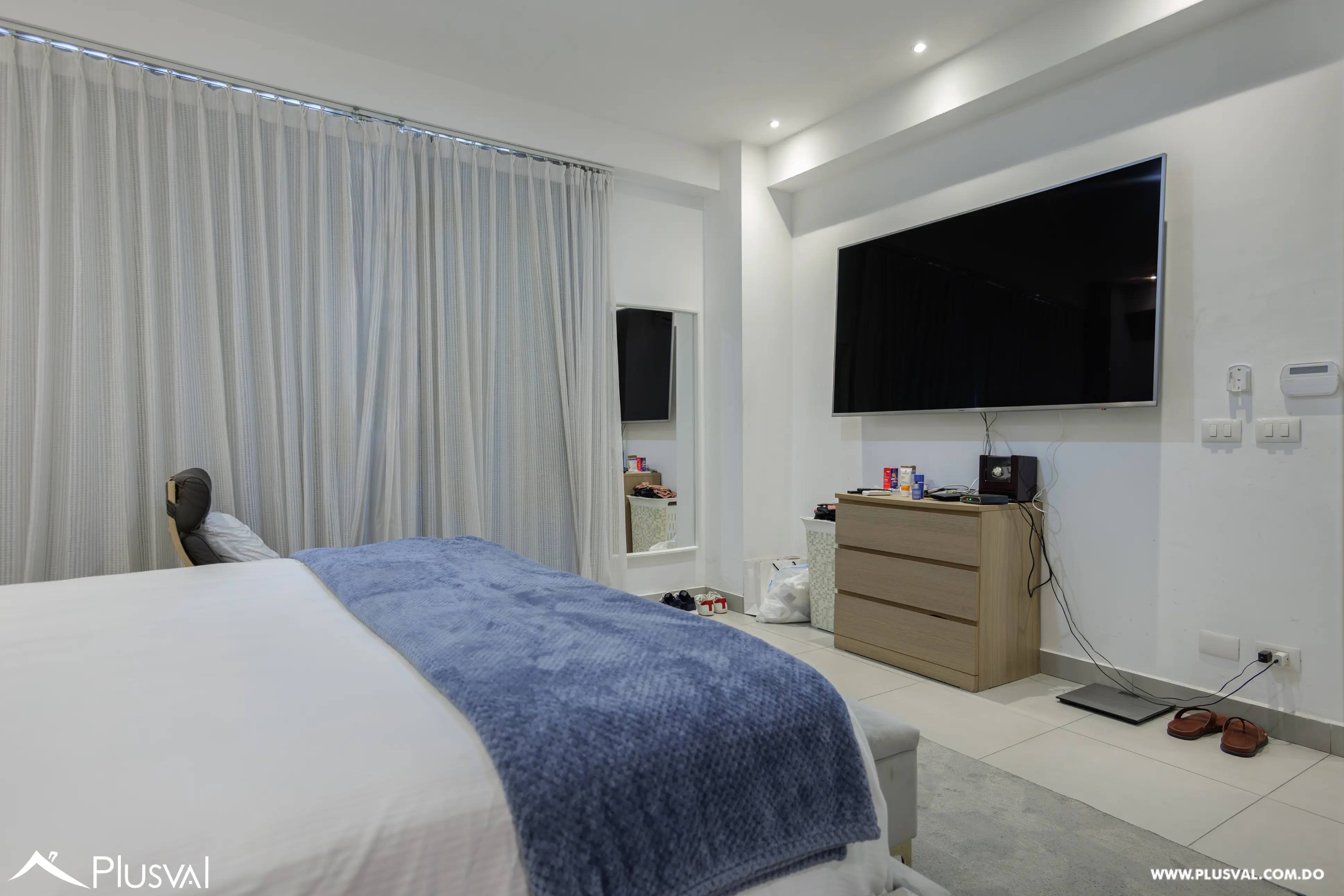 Bello apartamento en venta en Paraiso con  3 habitaciones + Estudio y Terraza 492963