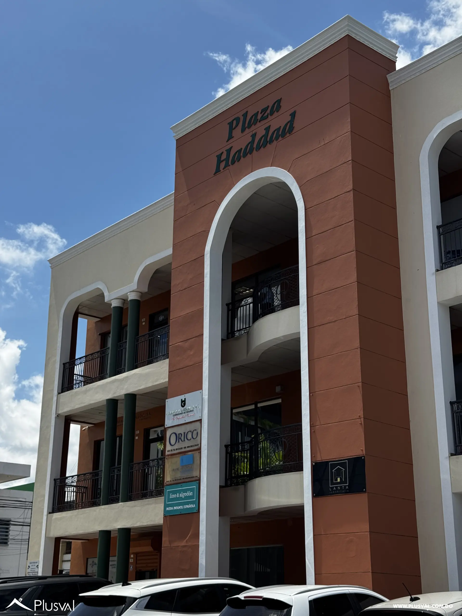 Local Comercial en Alquiler en Los Jardines Metropolitanos 522325