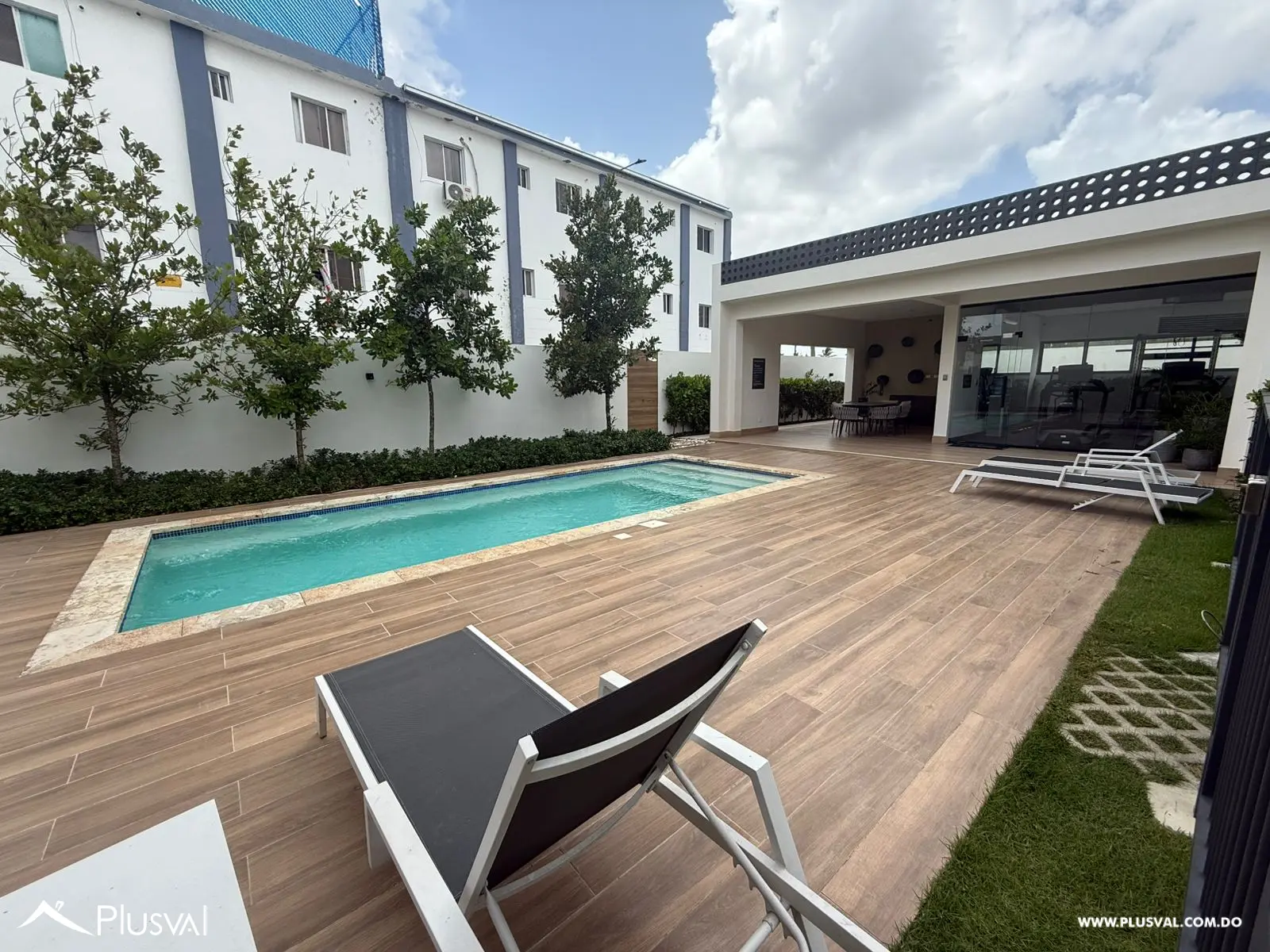 Apartamento moderno con piscina en venta 475314