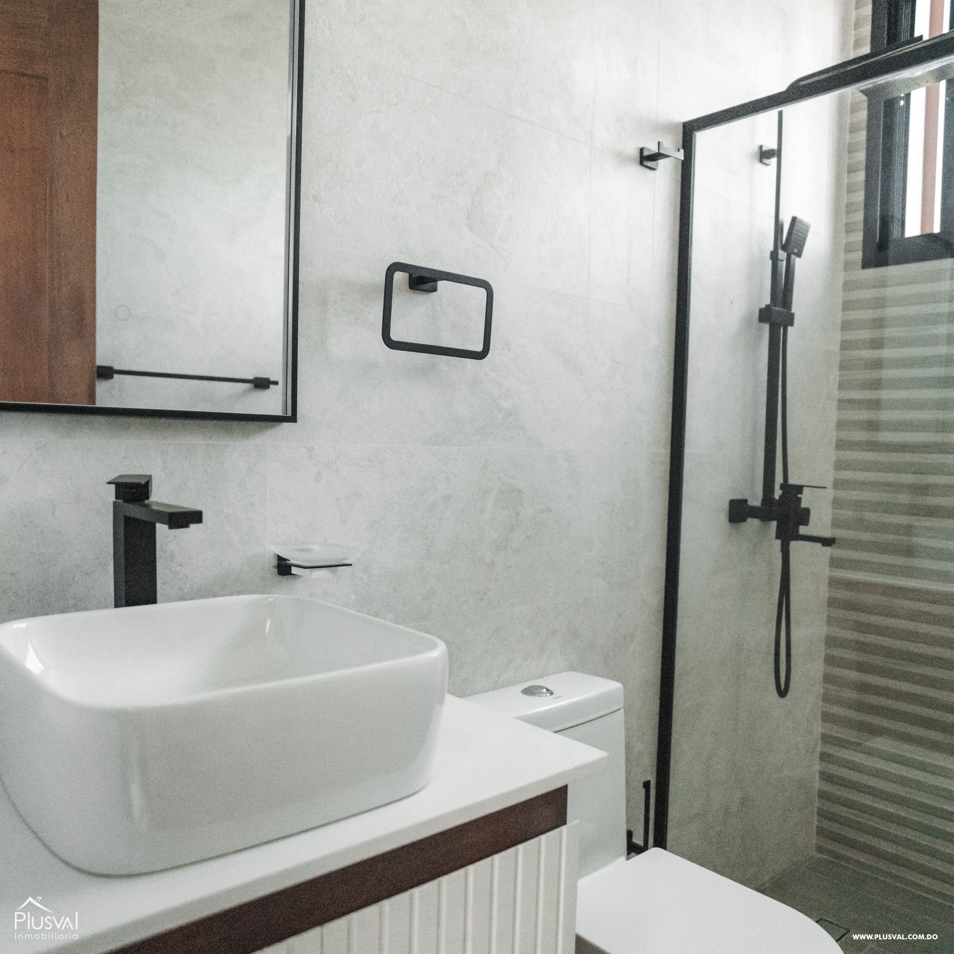 Apartamento ubicado en un 2do nivel en una torre próxima al HOMS 487698