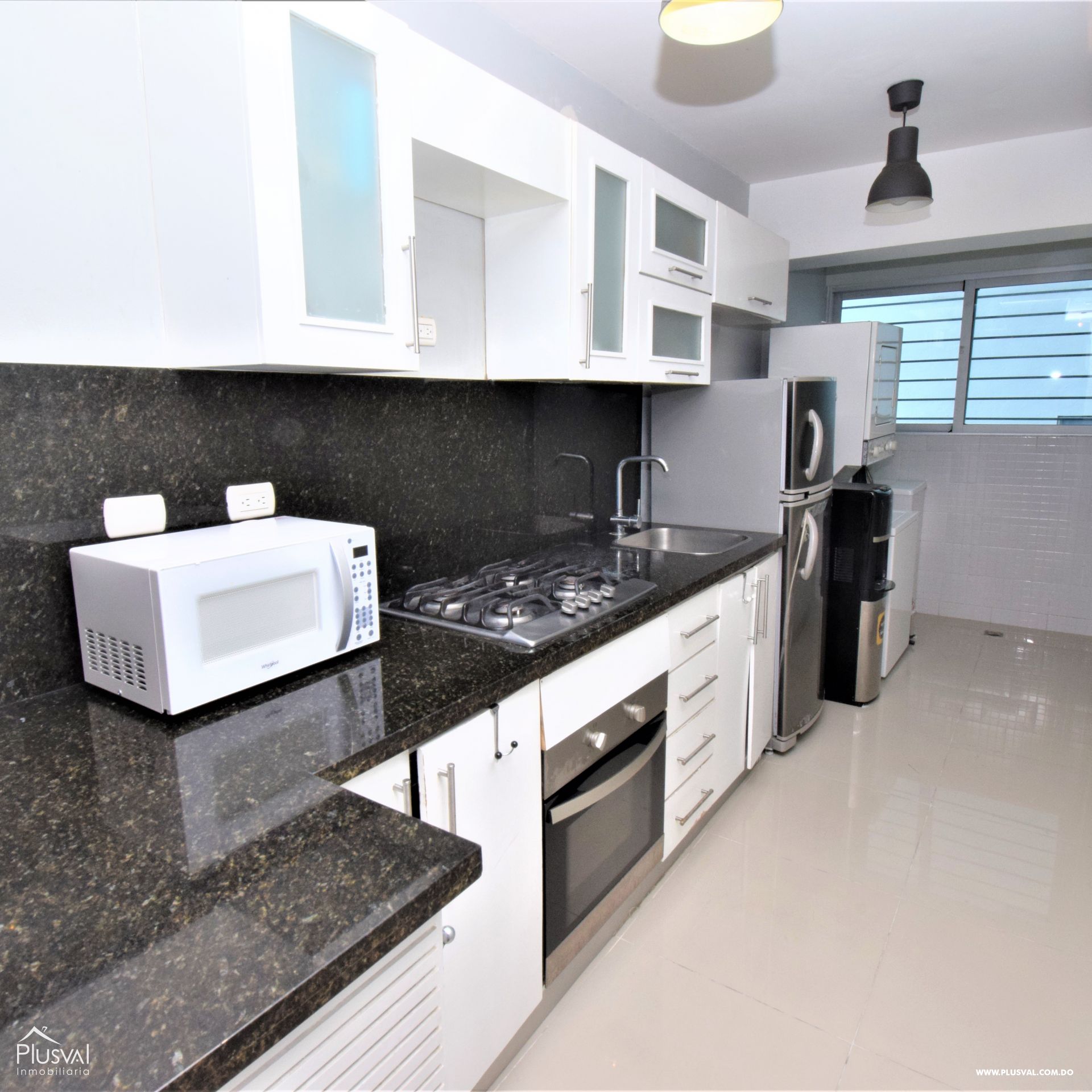 Apartamento en alquiler amueblado en la Av Rómulo Betancourt 157053