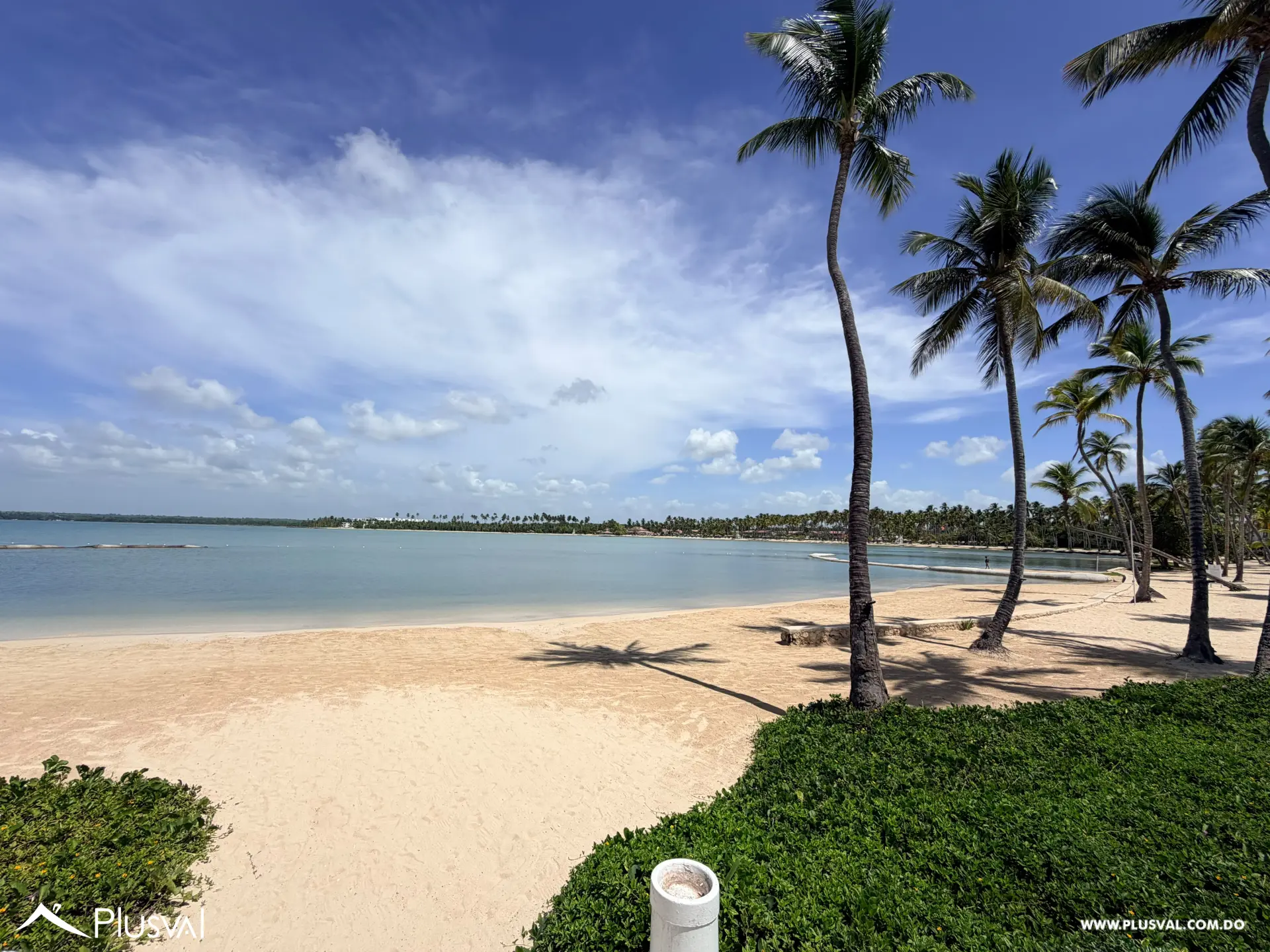 Venta Solar de esquina Playa Nueva Romana 530281