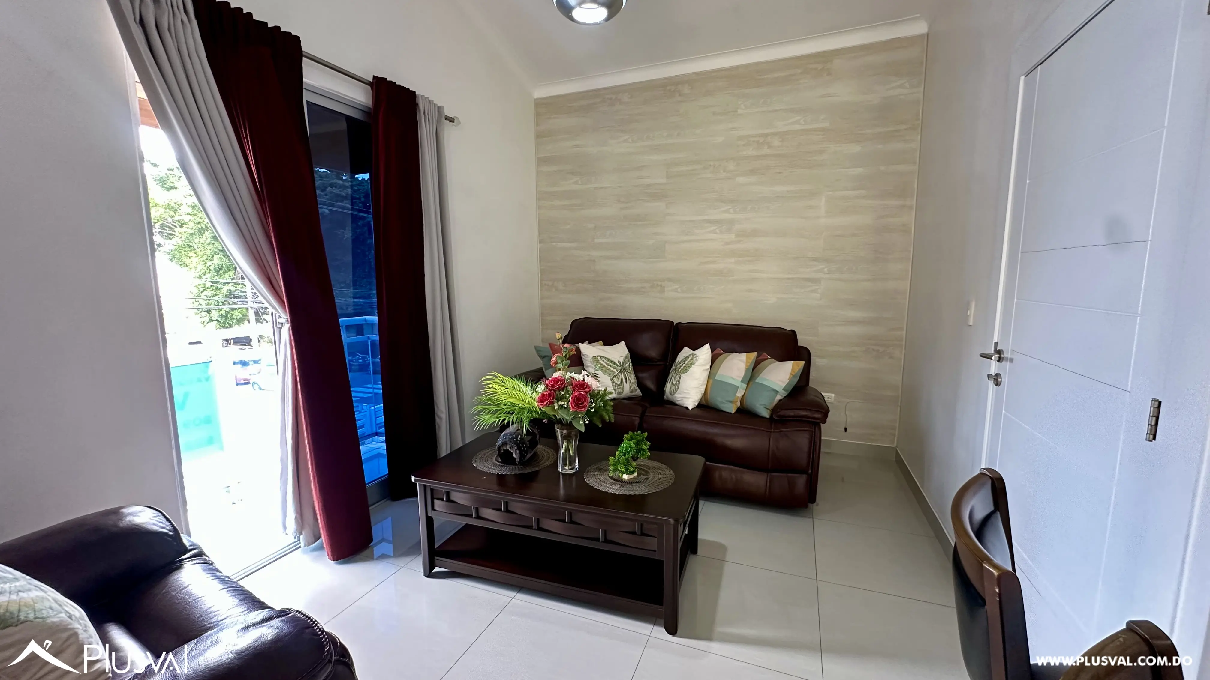 Apartamento de dos niveles en venta en Gazcue 513891