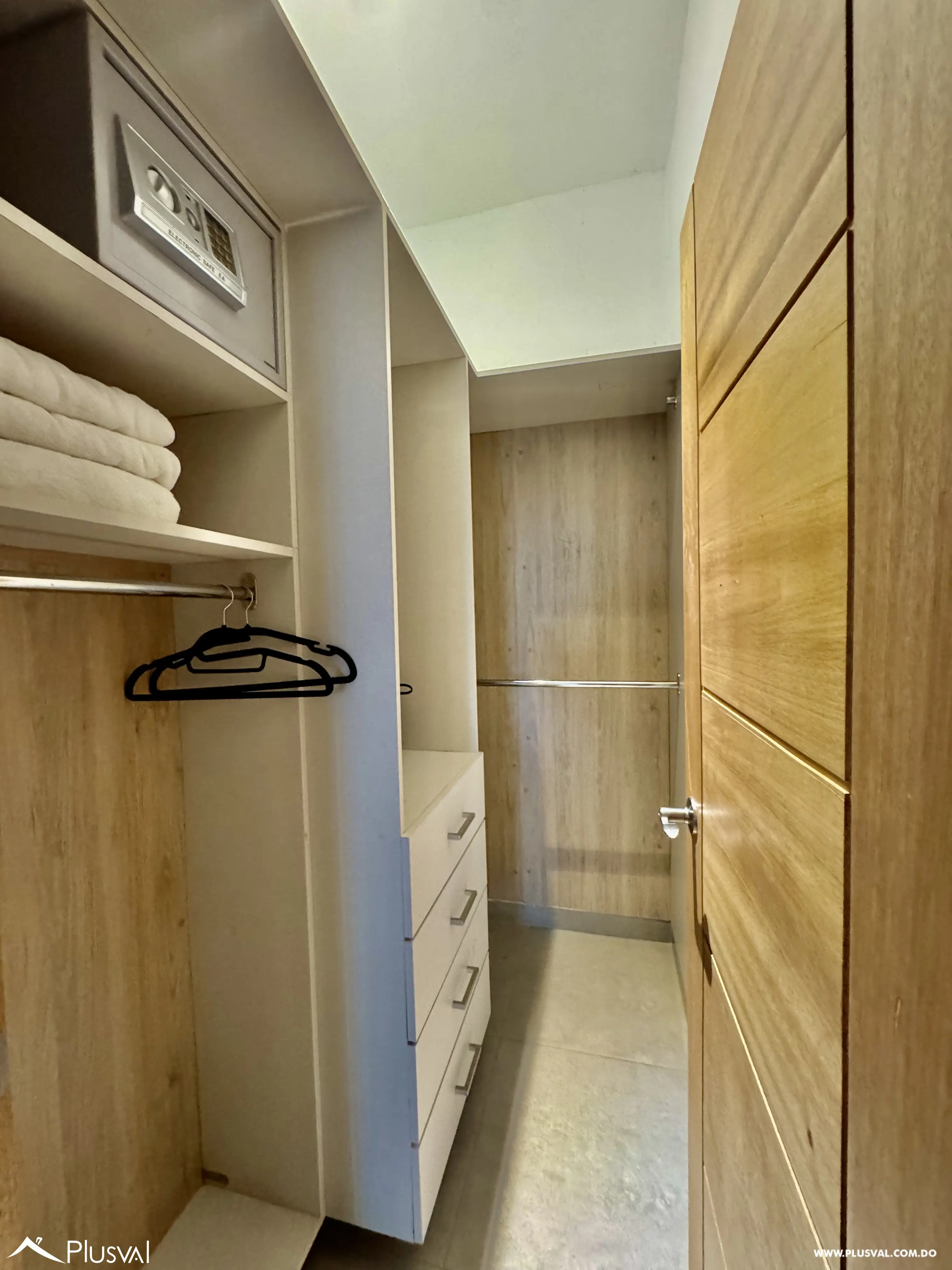 Alquilo Apto Amueblado en una de las Mejores Zonas de Piantini 487167