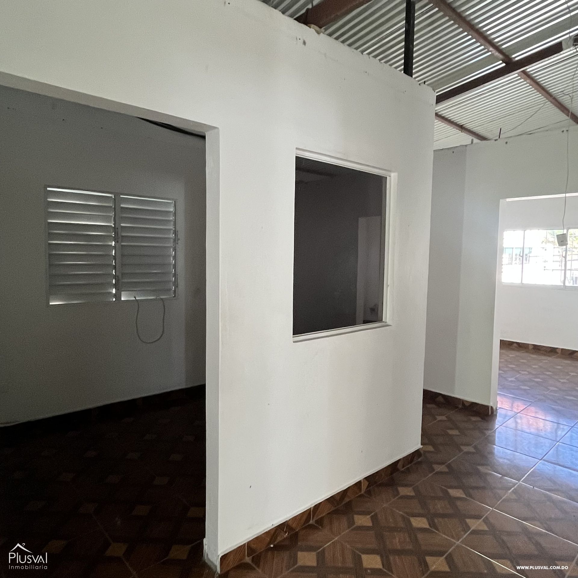Casa para uso comercial en alquiler en Bella Vista 404862