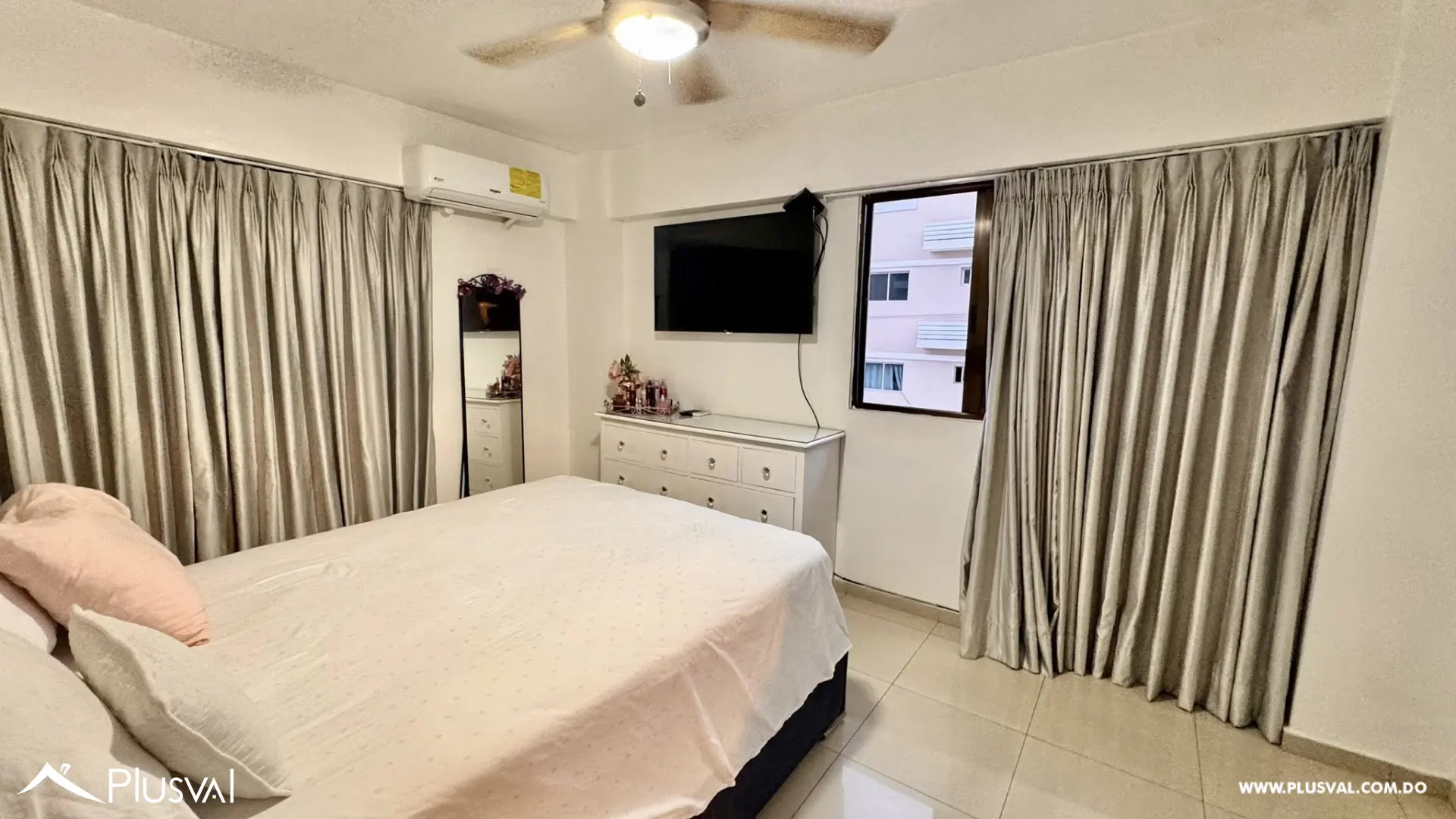 Apartamento en El Cacique con amplia terraza y vista al mar 463758