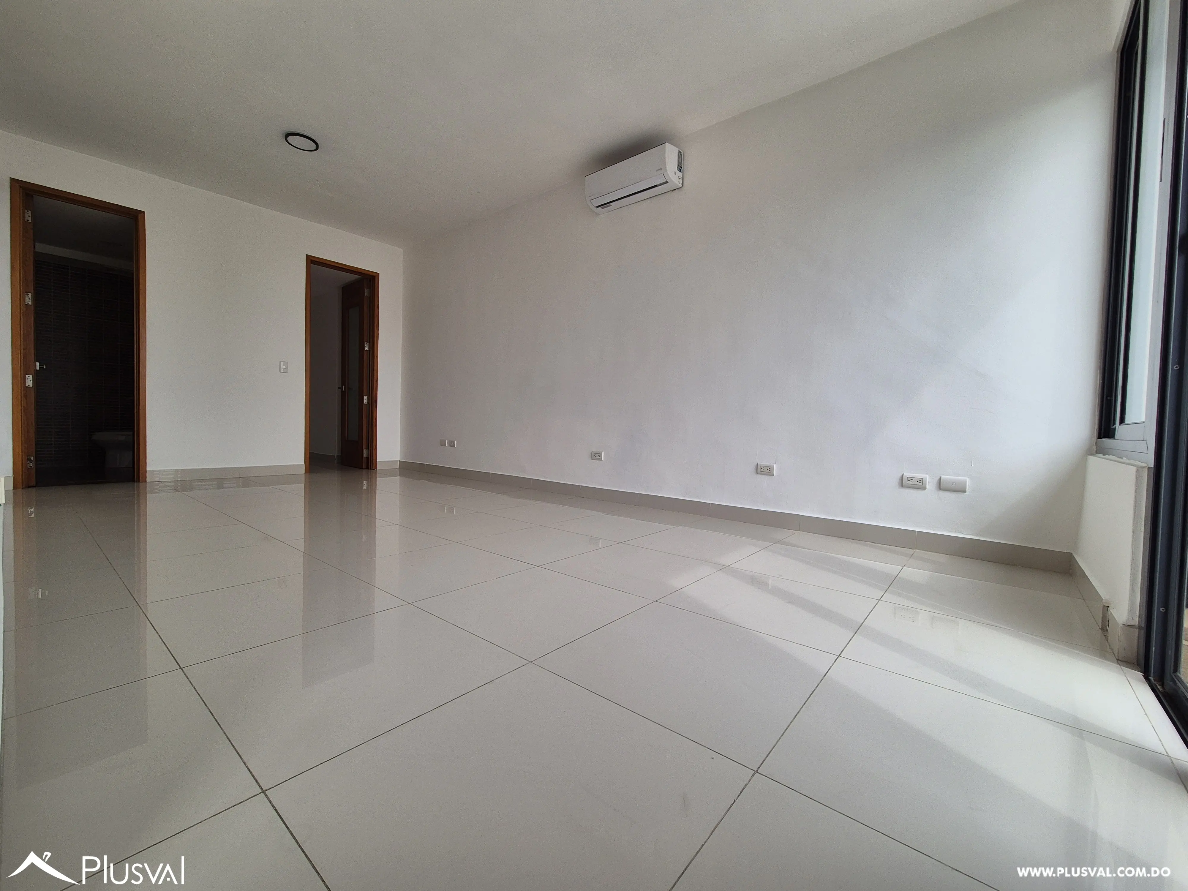 Apartamento en alquiler en Evaristo Morales 521672