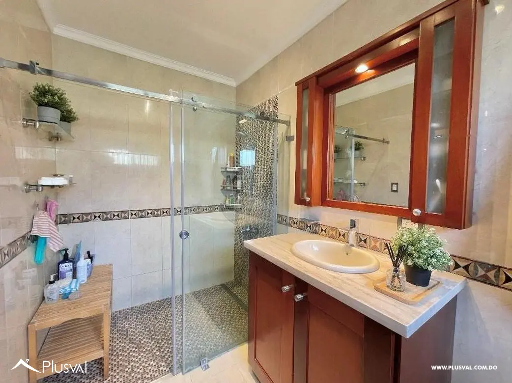 Casa en alquiler amueblada finamente con Patio y  Jacuzzi  en la mejor zona en Los Ríos 528241