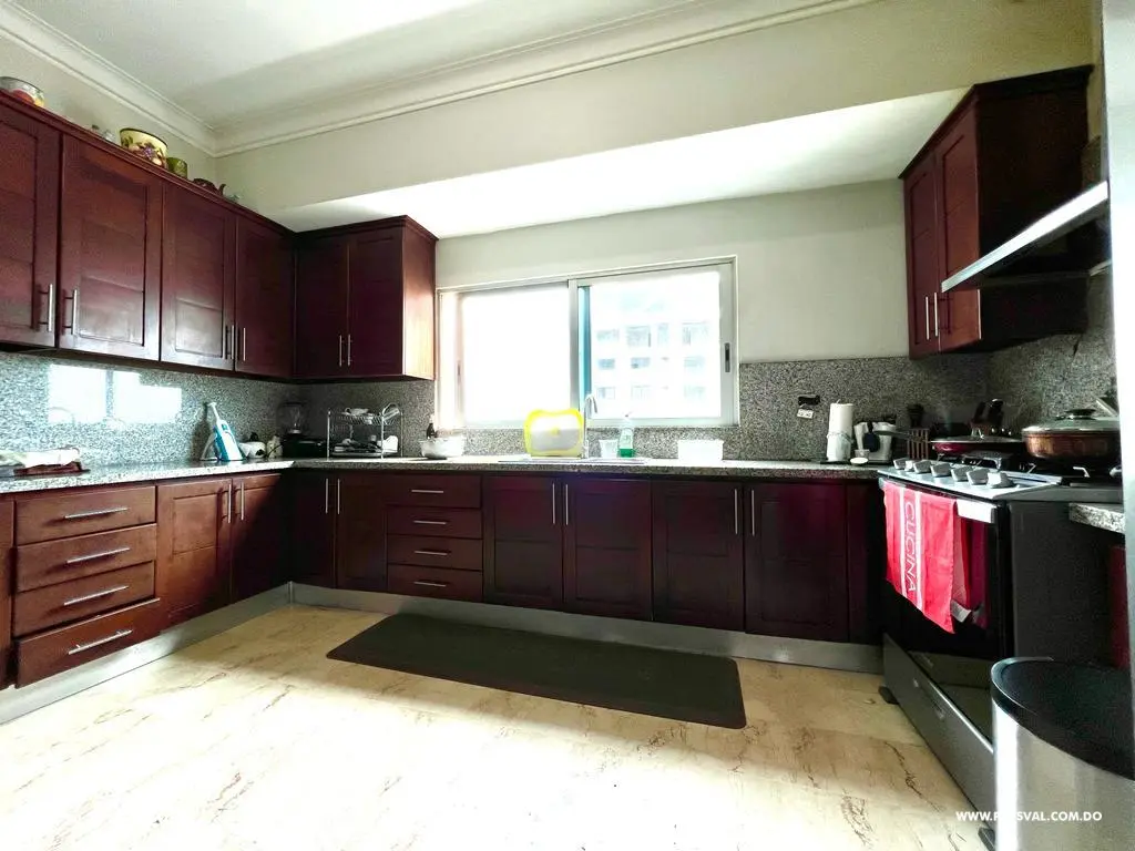 Excelente PH de 3 niveles en venta en una de las zonas mas tranquilas de Naco 492613