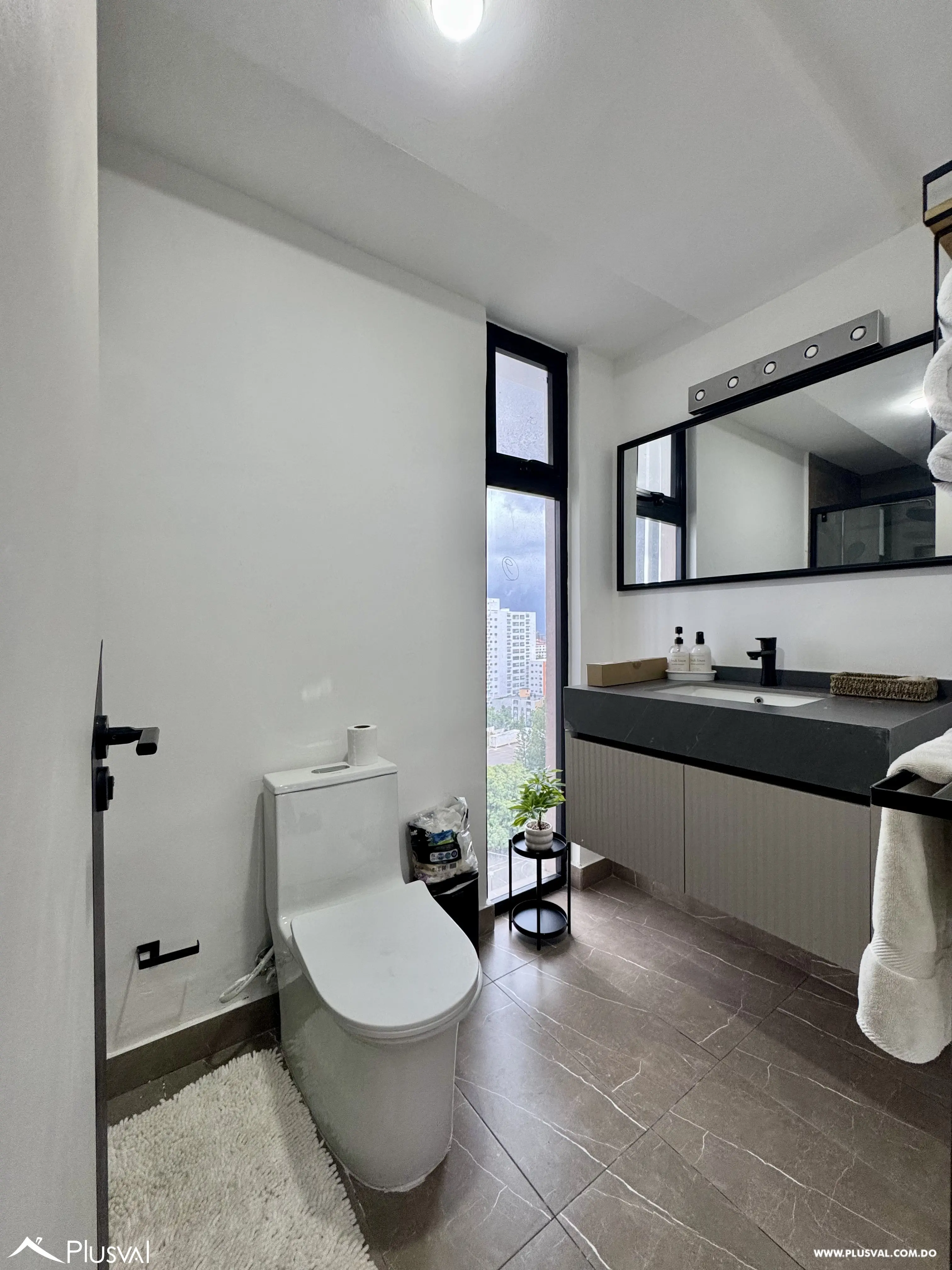 Alquilo Maravilloso Apto. Tipo Loft con Excelente Balcon tipo Terraza 520658