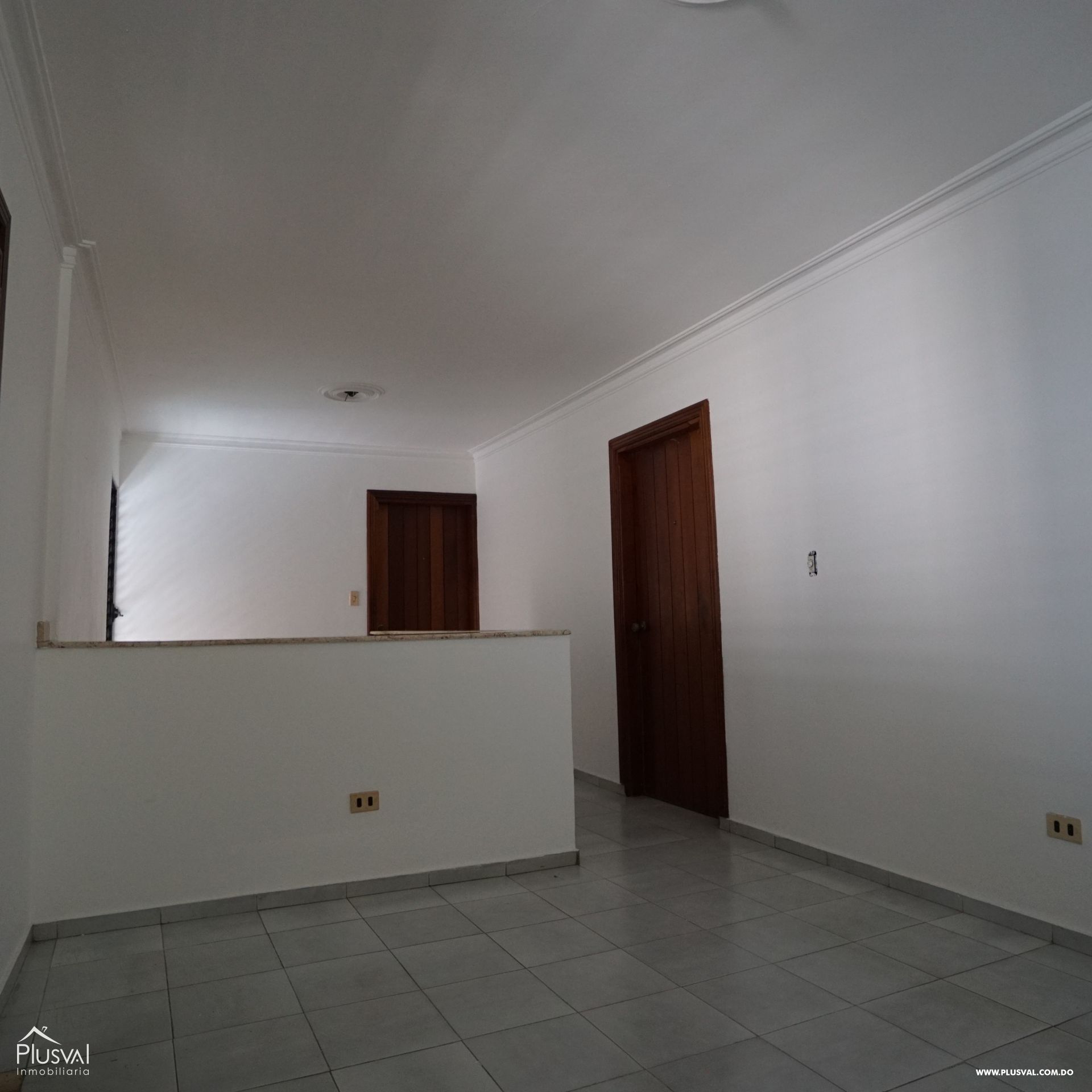 Amplia casa en VENTA en Cuesta Brava. 383606