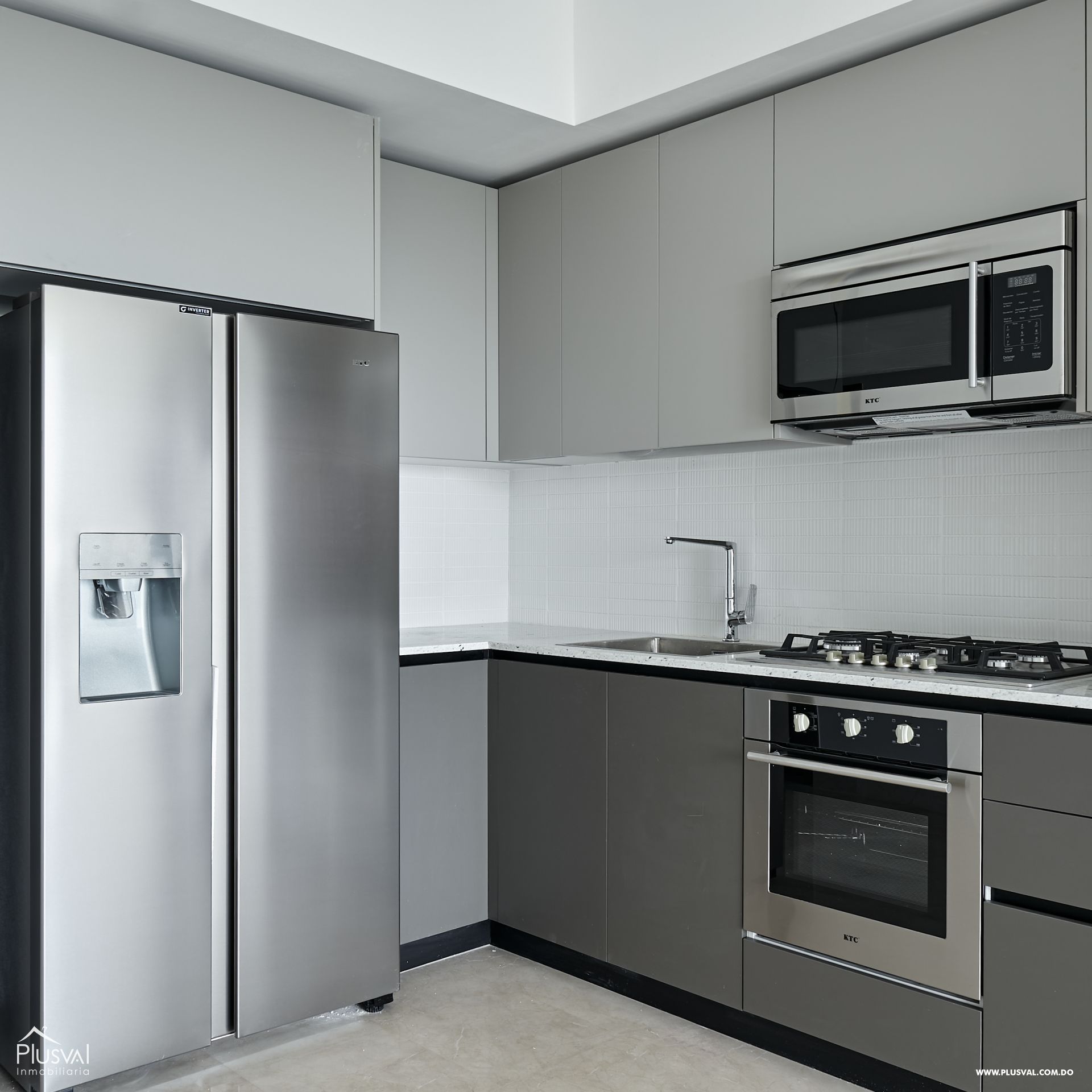 Moderno y exclusivo apartamento de una torre residencial en el polígono central de la ciudad 446585